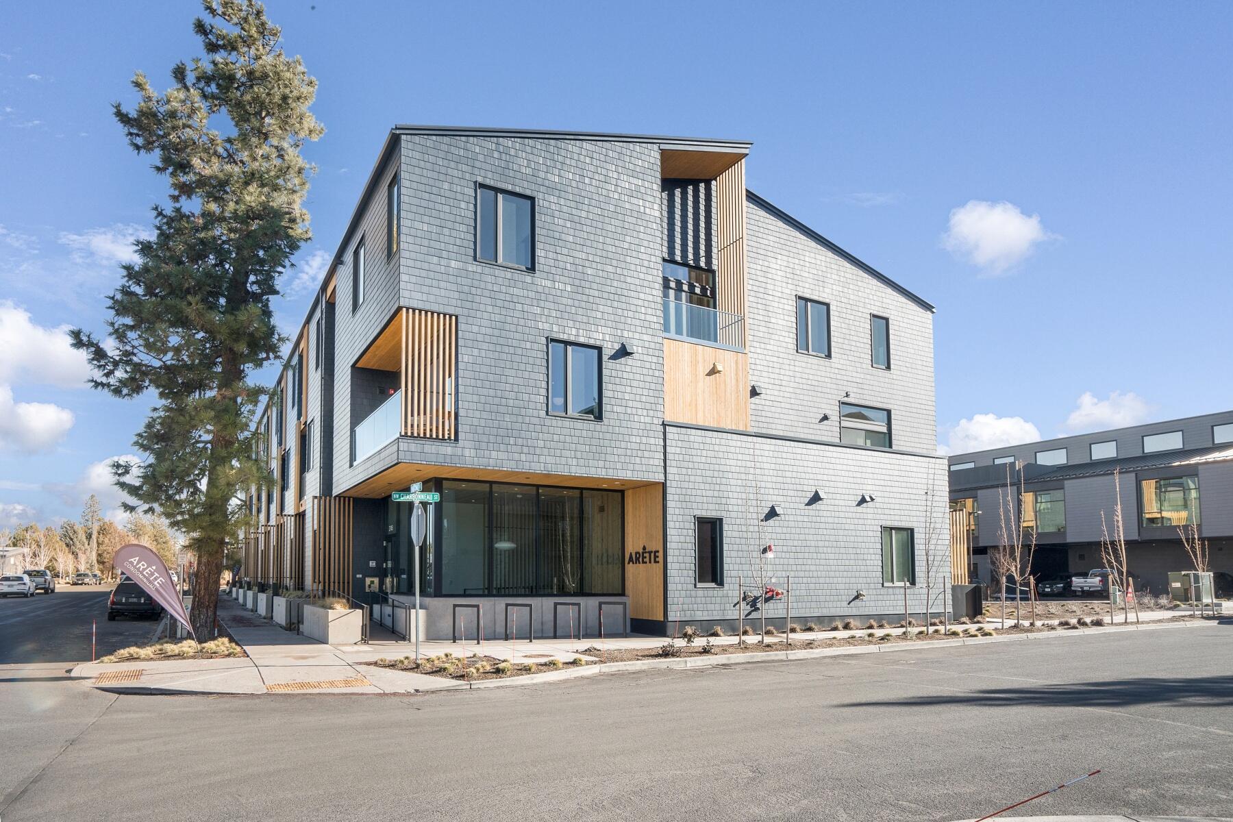 2745 NW Ordway Avenue, 211