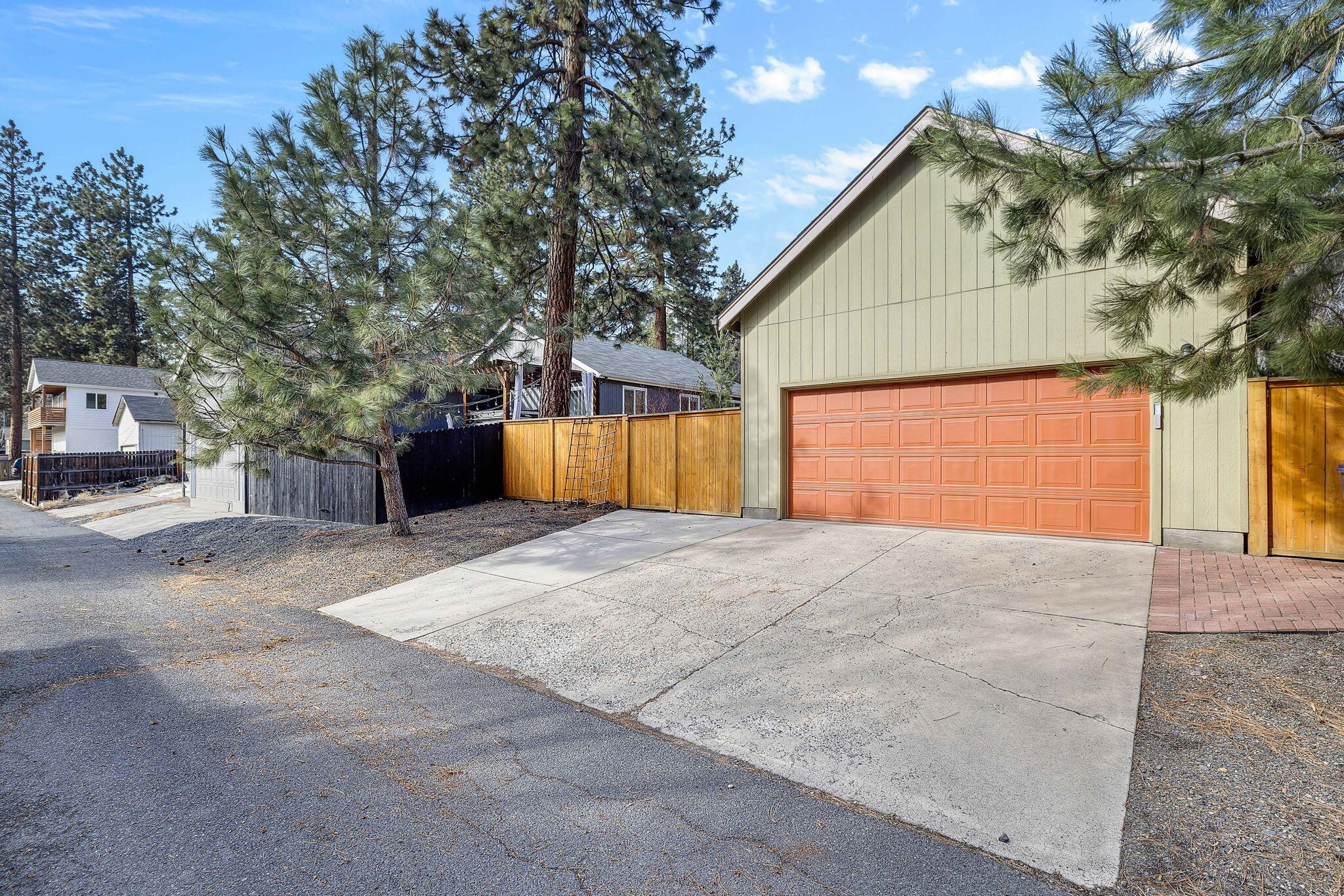 1629 NW Fresno Avenue