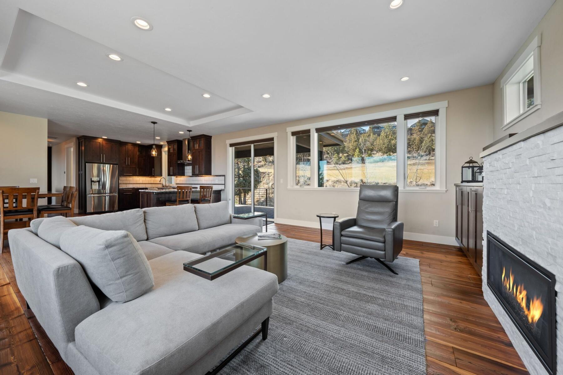 3334 NW Fairway Heights Drive