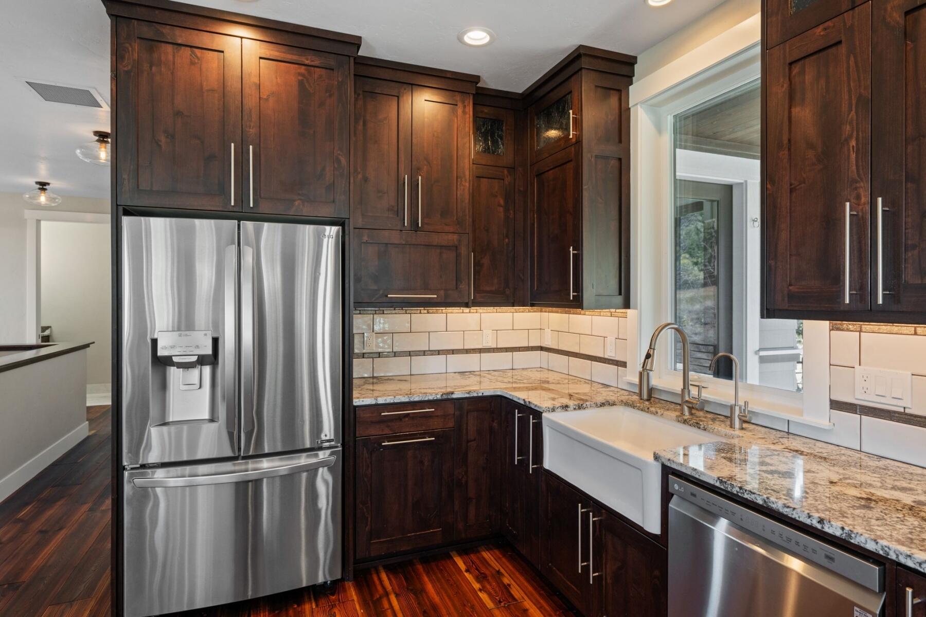 3334 NW Fairway Heights Drive