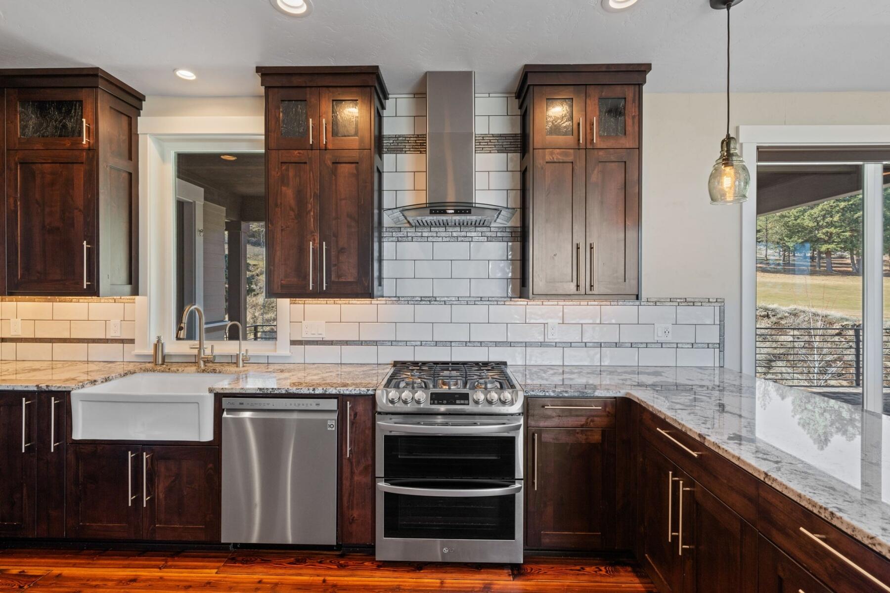 3334 NW Fairway Heights Drive