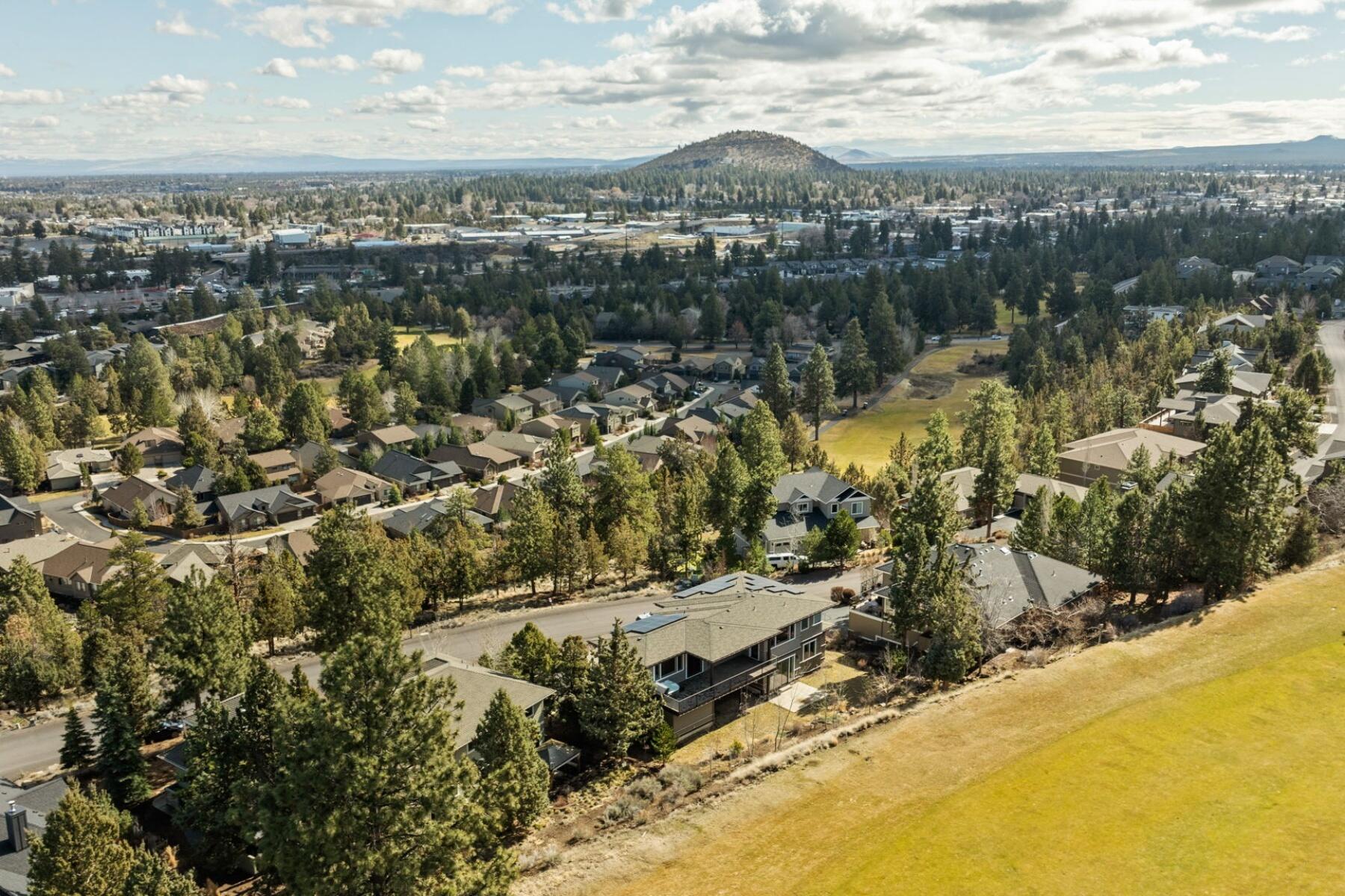 3334 NW Fairway Heights Drive