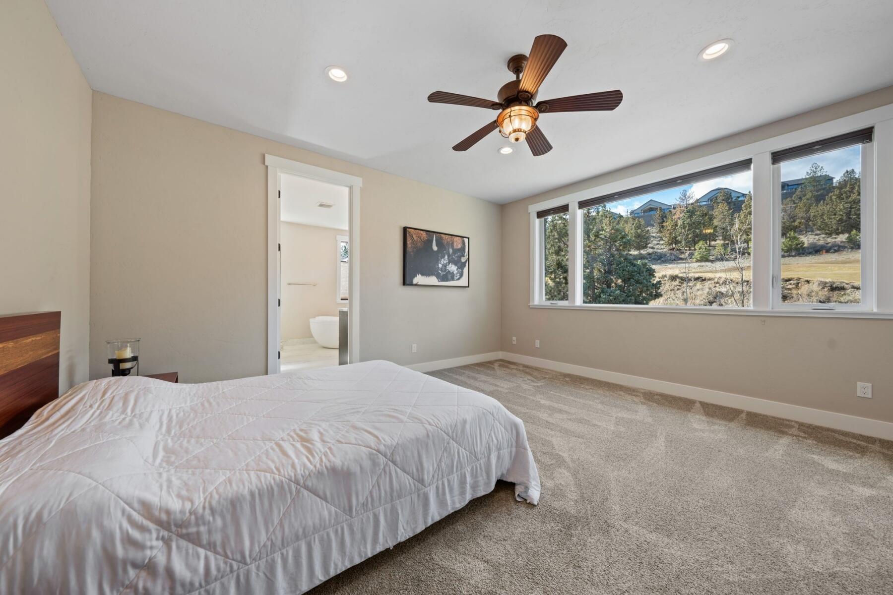 3334 NW Fairway Heights Drive