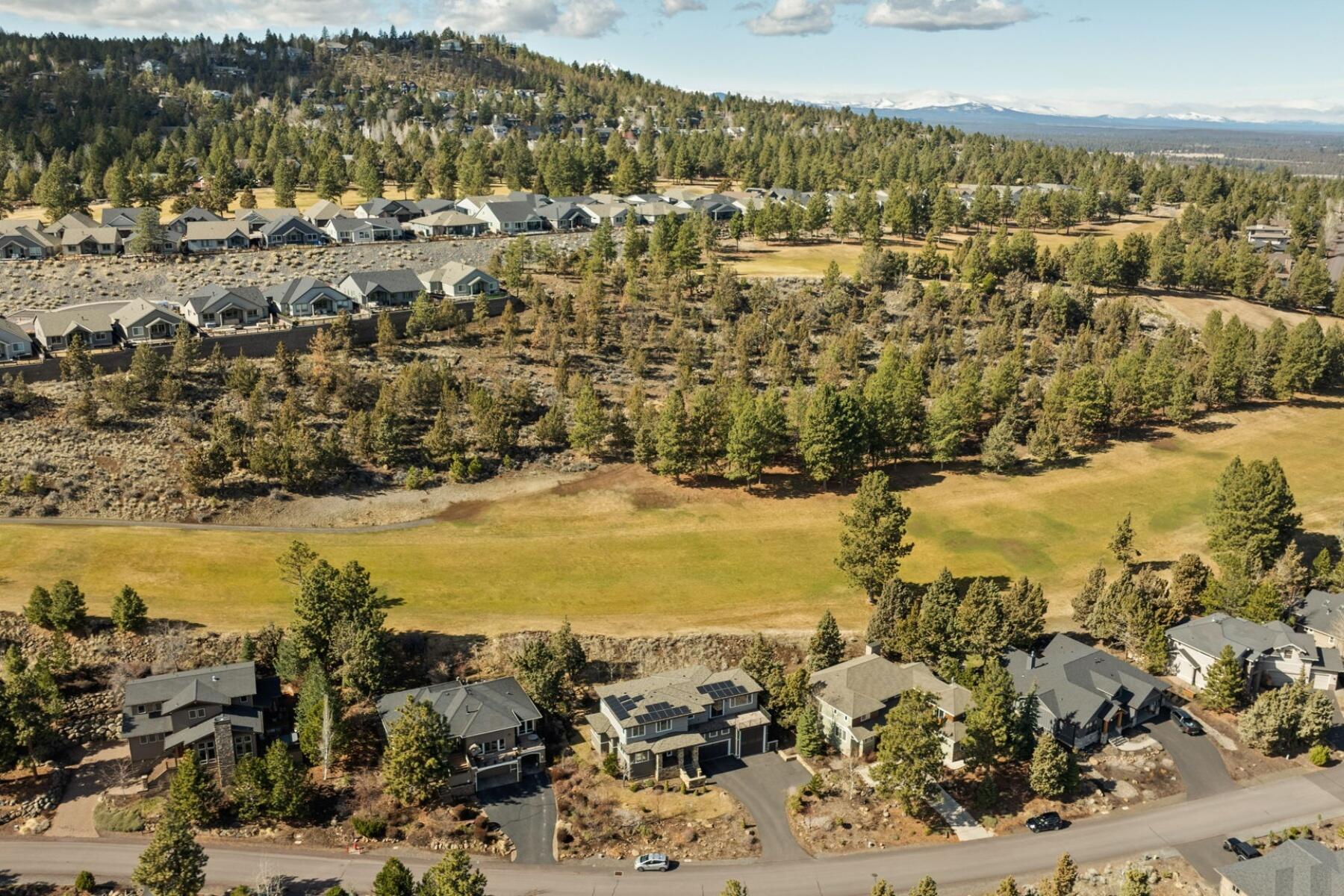 3334 NW Fairway Heights Drive