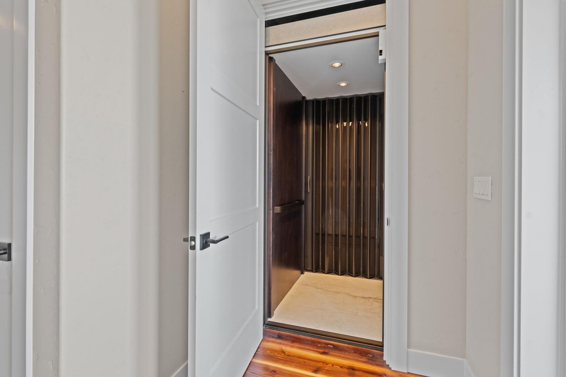 3334 NW Fairway Heights Drive