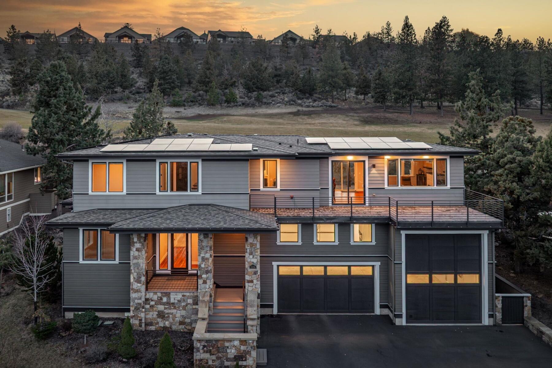 3334 NW Fairway Heights Drive