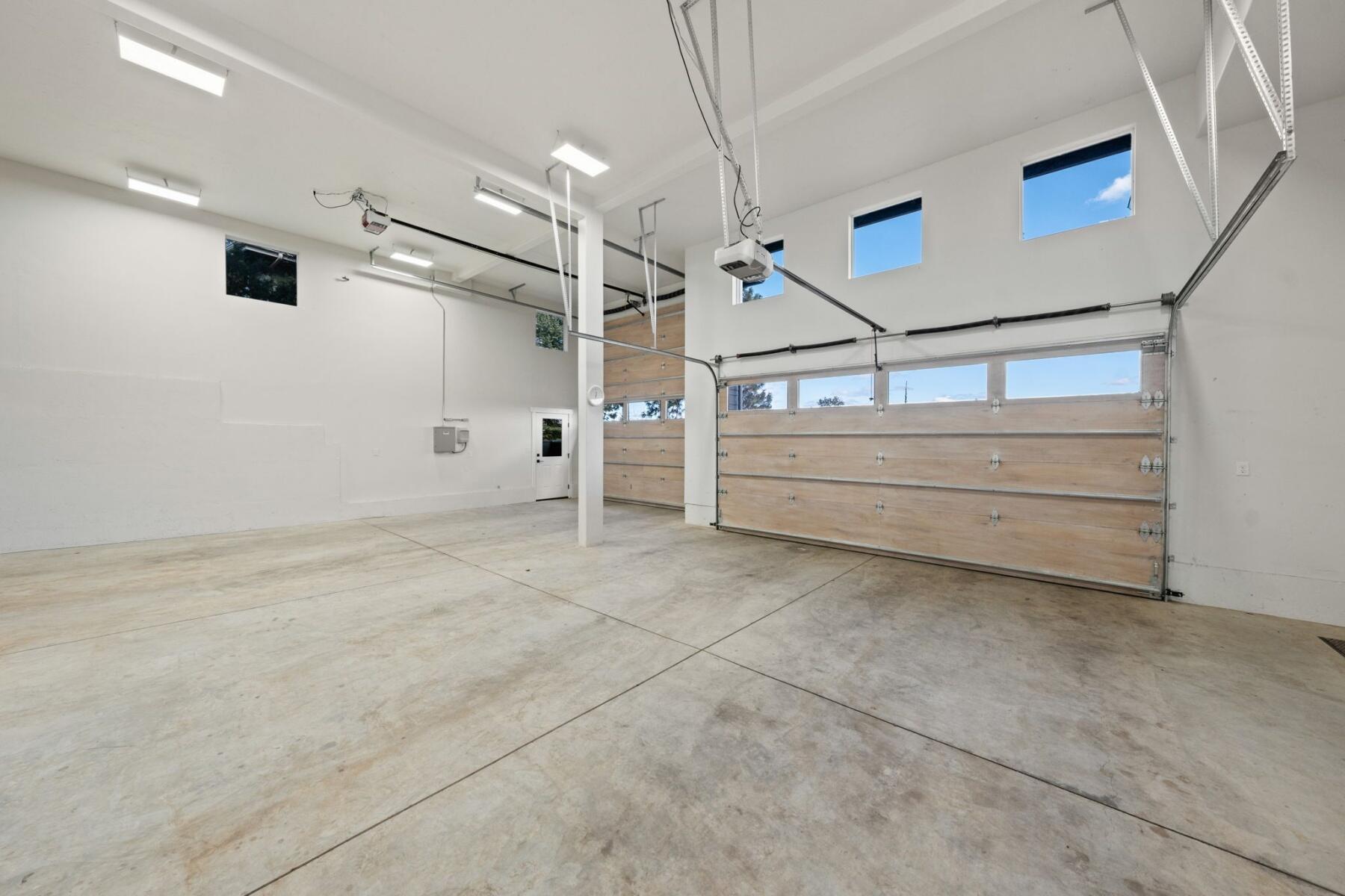 3334 NW Fairway Heights Drive