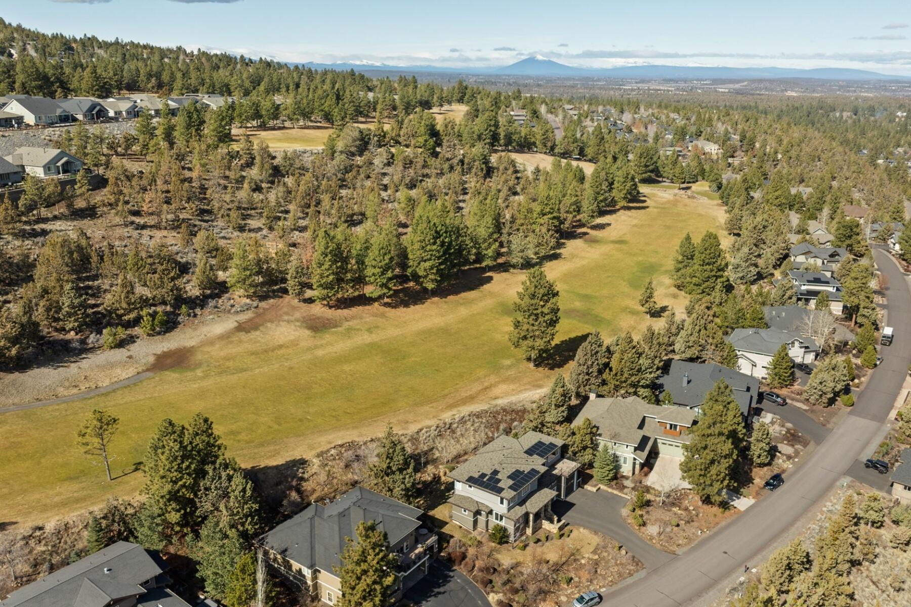 3334 NW Fairway Heights Drive