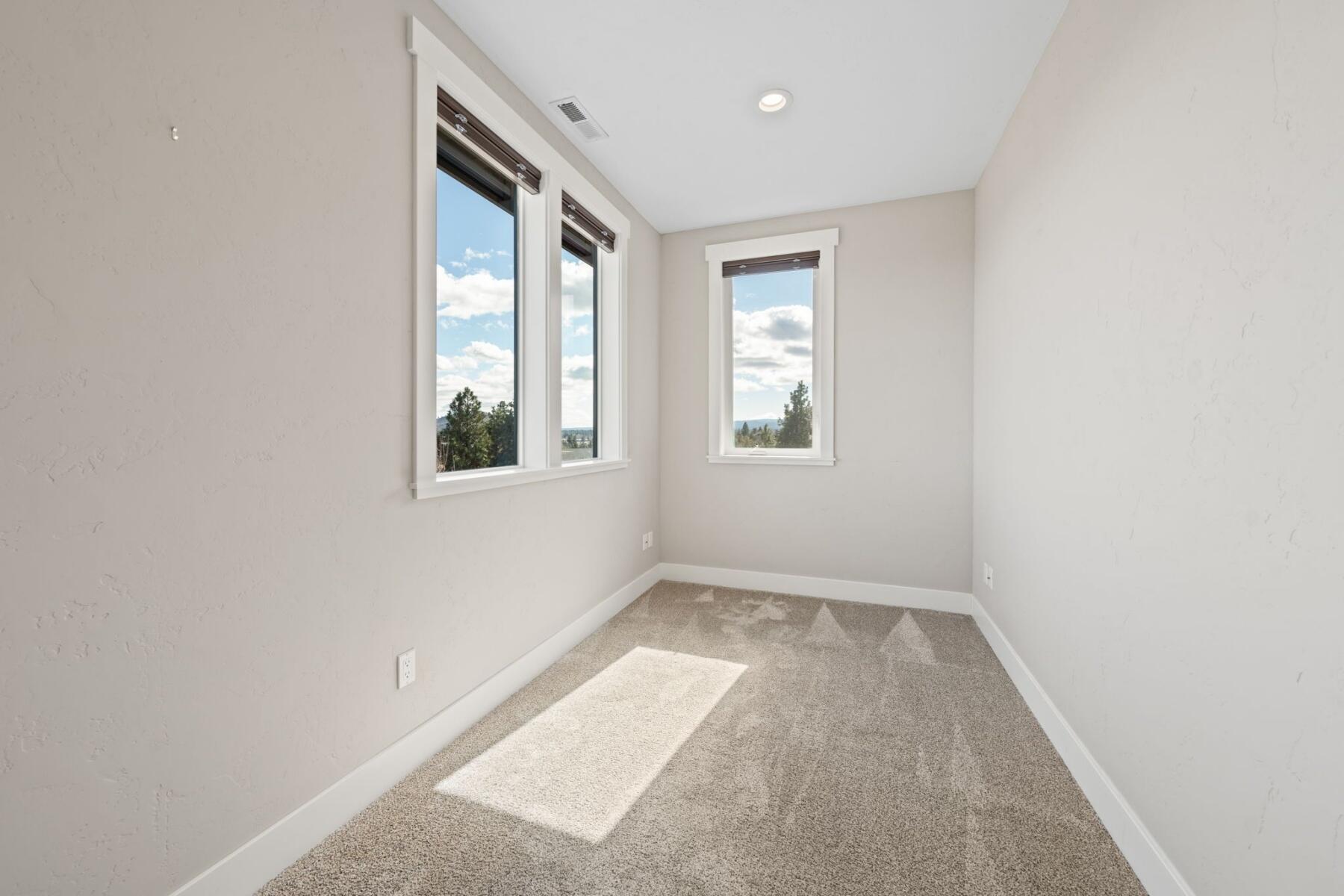 3334 NW Fairway Heights Drive