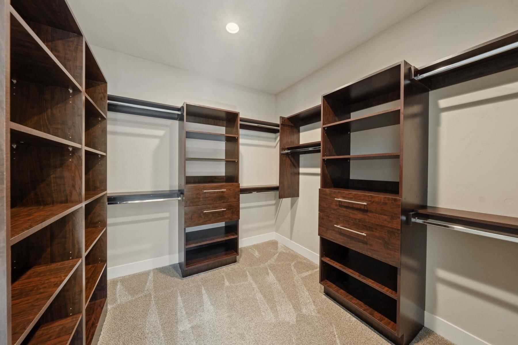 3334 NW Fairway Heights Drive