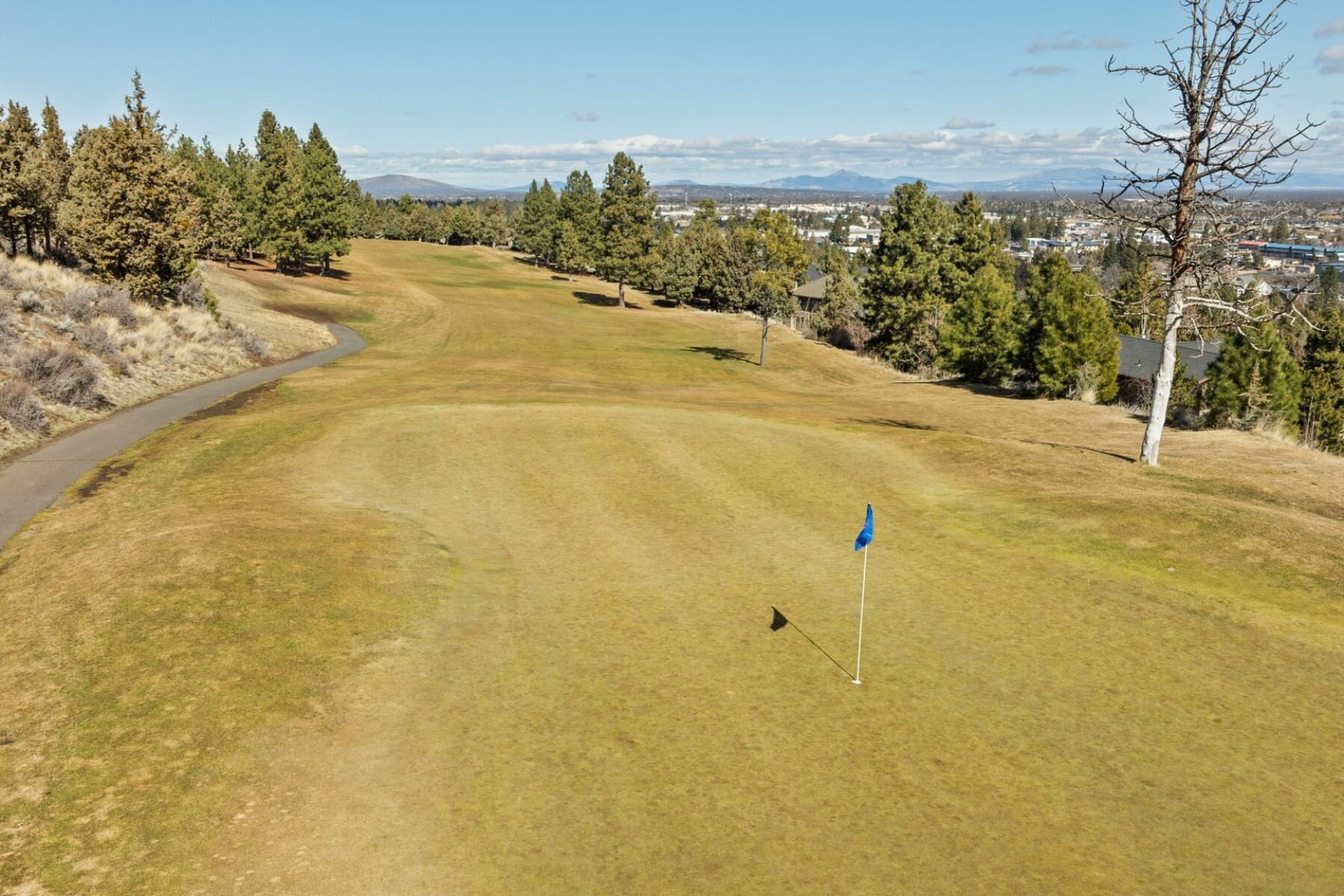 3334 NW Fairway Heights Drive