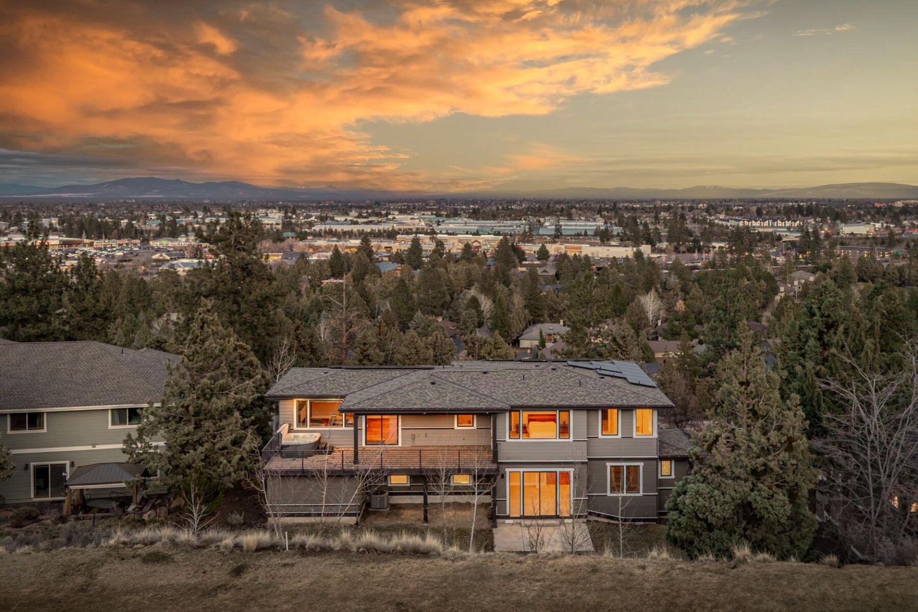 3334 NW Fairway Heights Drive