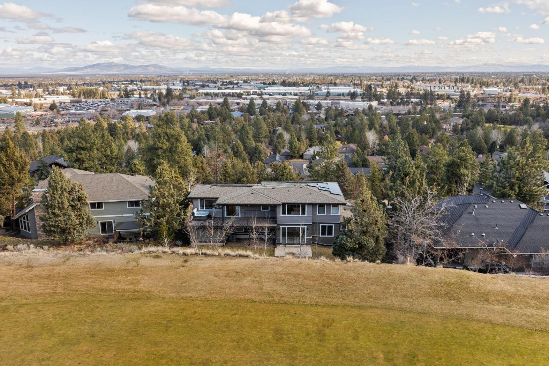 3334 NW Fairway Heights Drive