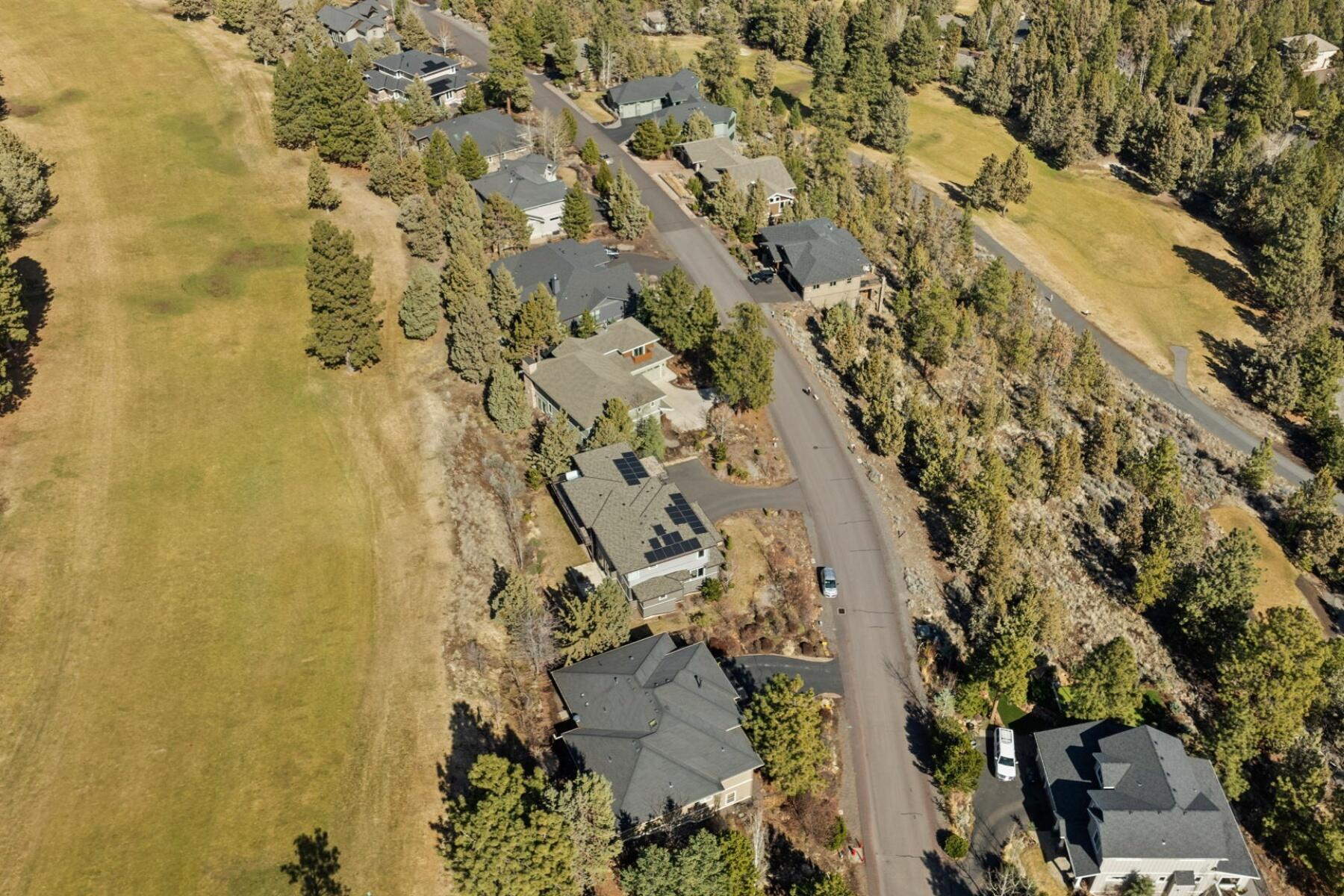 3334 NW Fairway Heights Drive