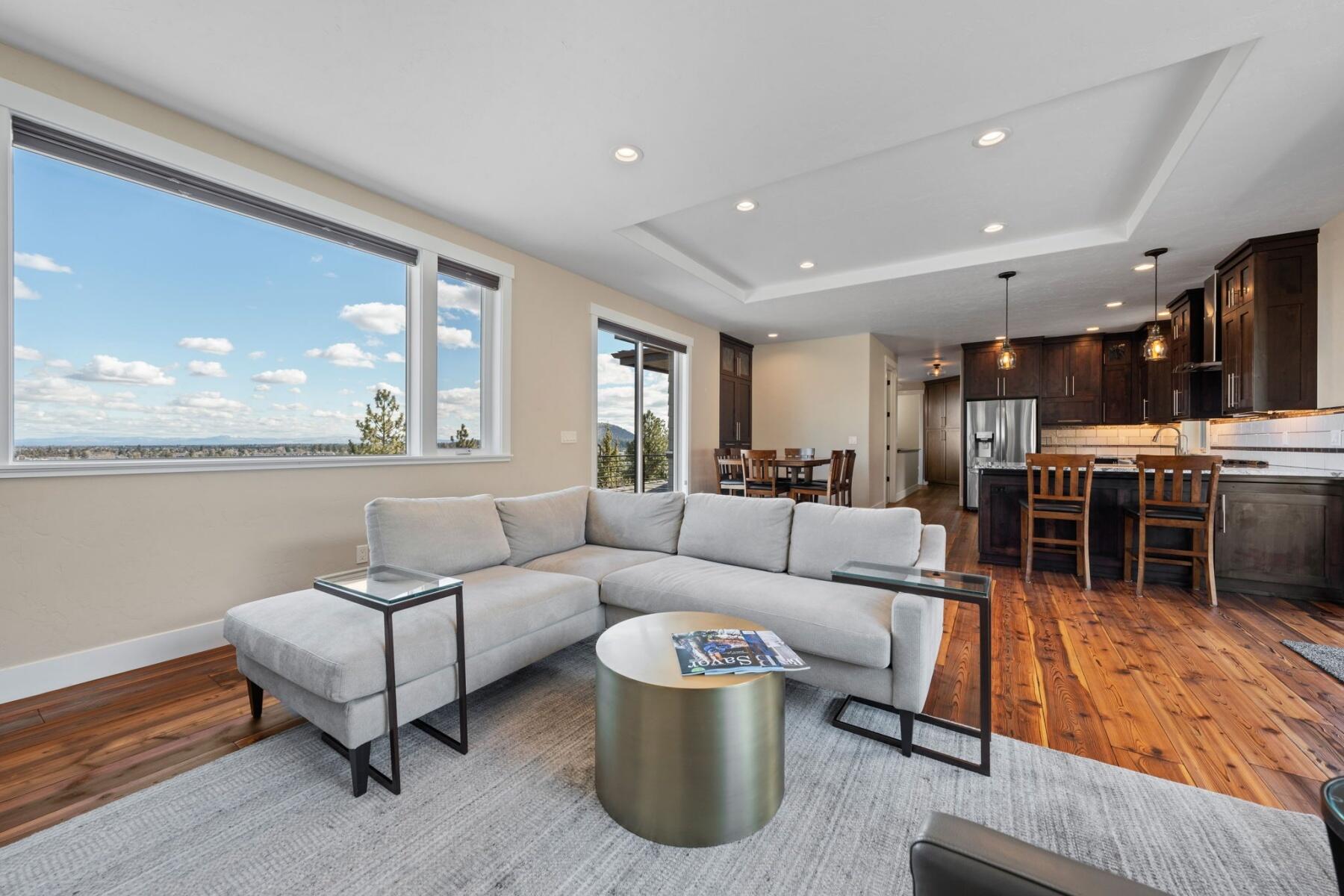 3334 NW Fairway Heights Drive