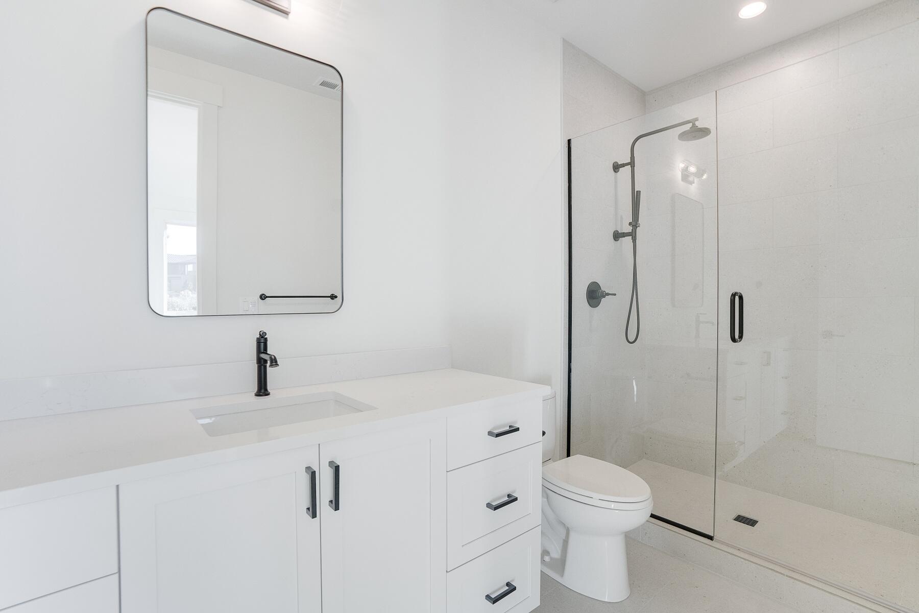 61295 Storms Court, 42