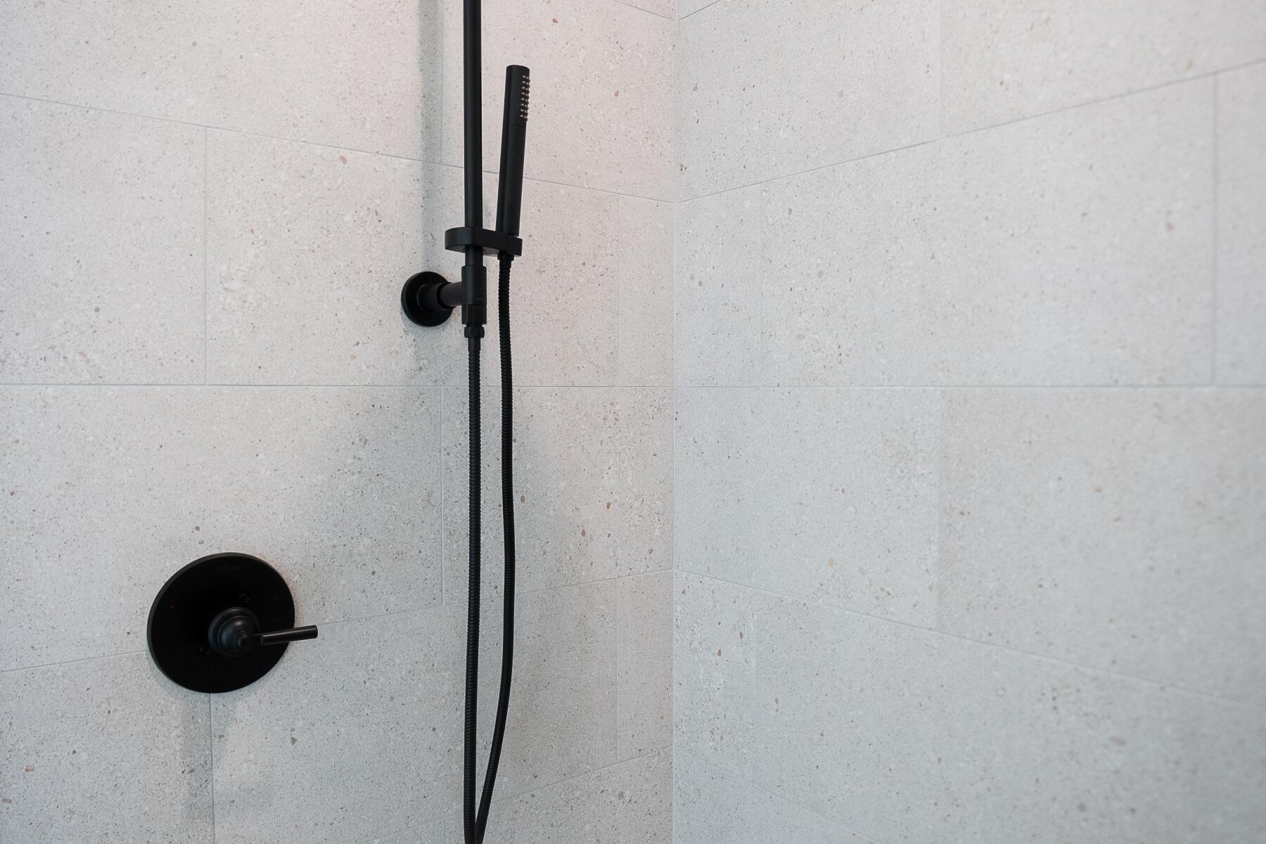 61295 Storms Court, 42