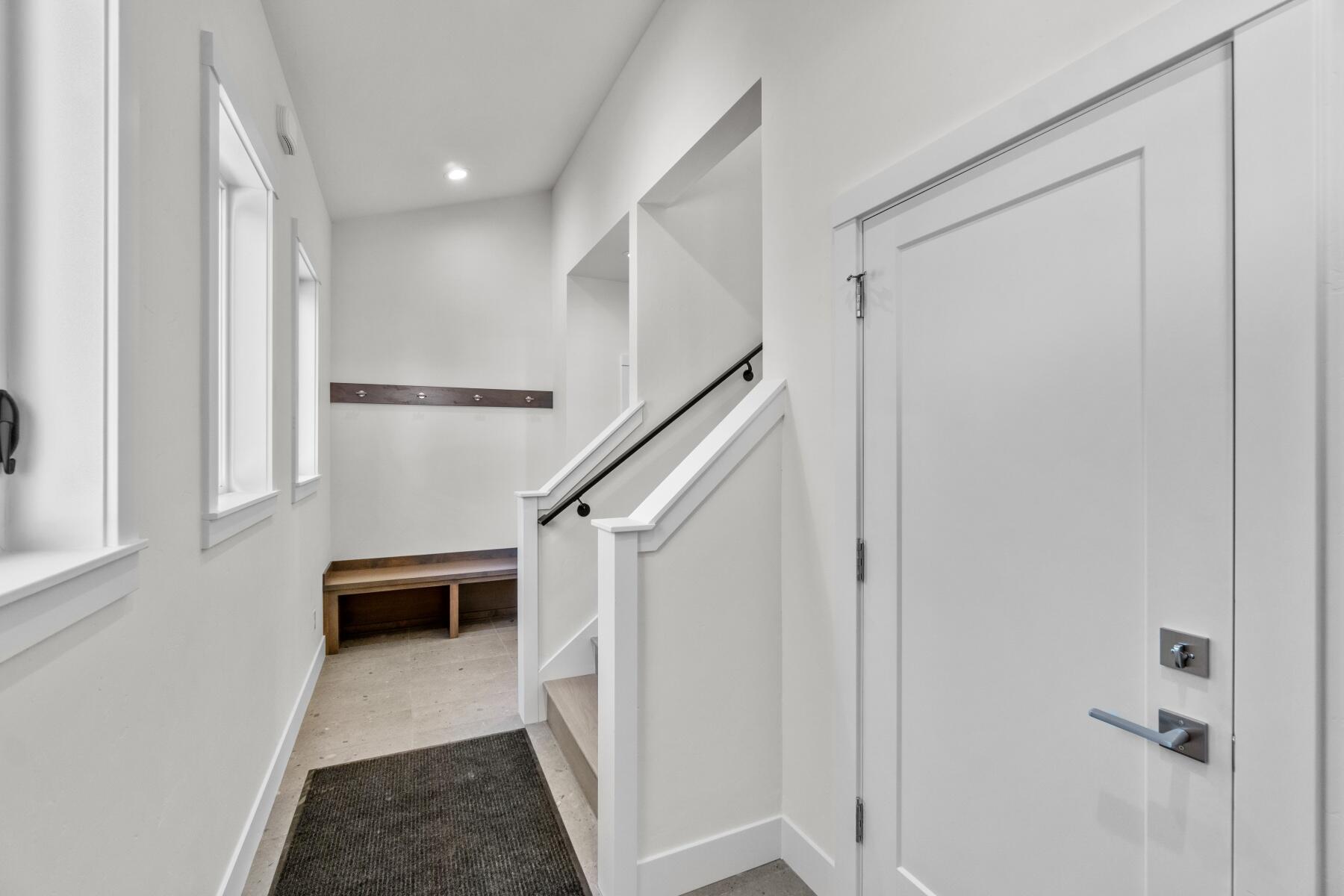 61294 Storms Court, 39