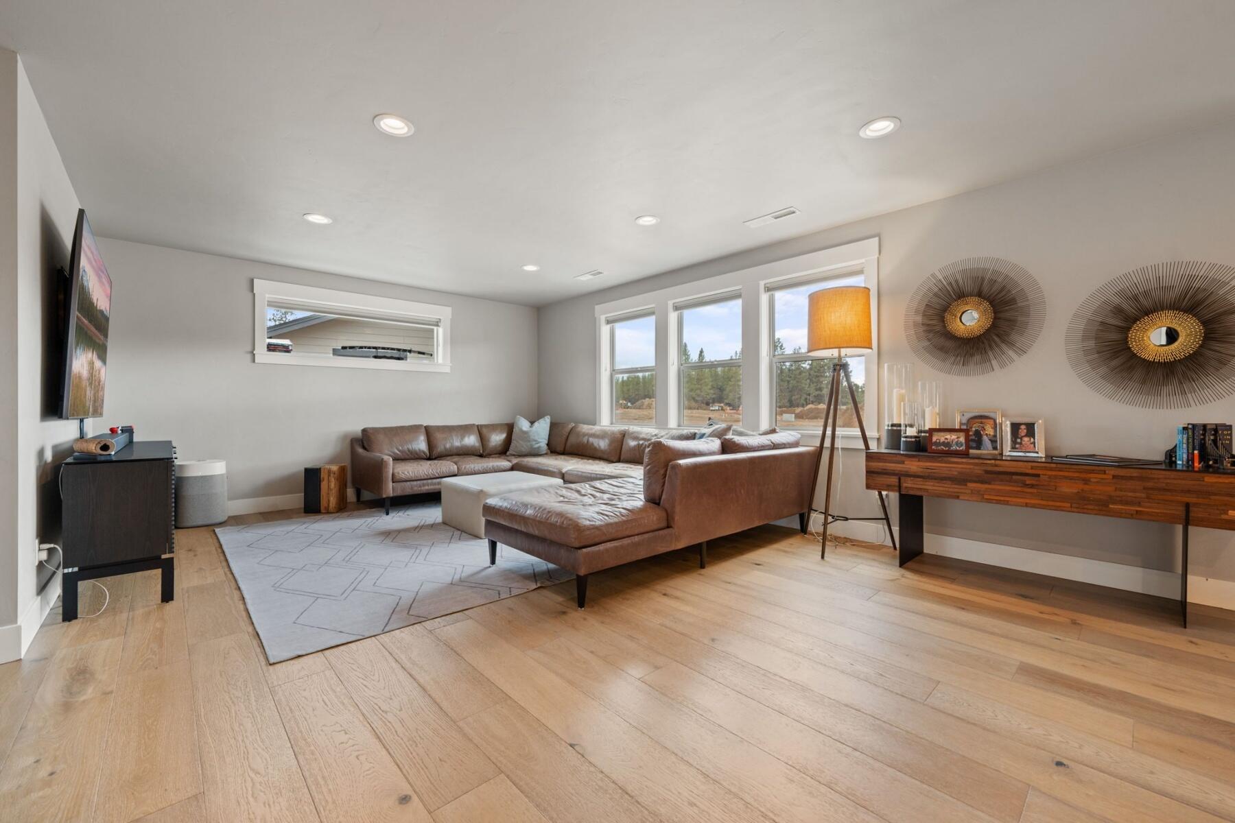 61204 Bachelor View Road