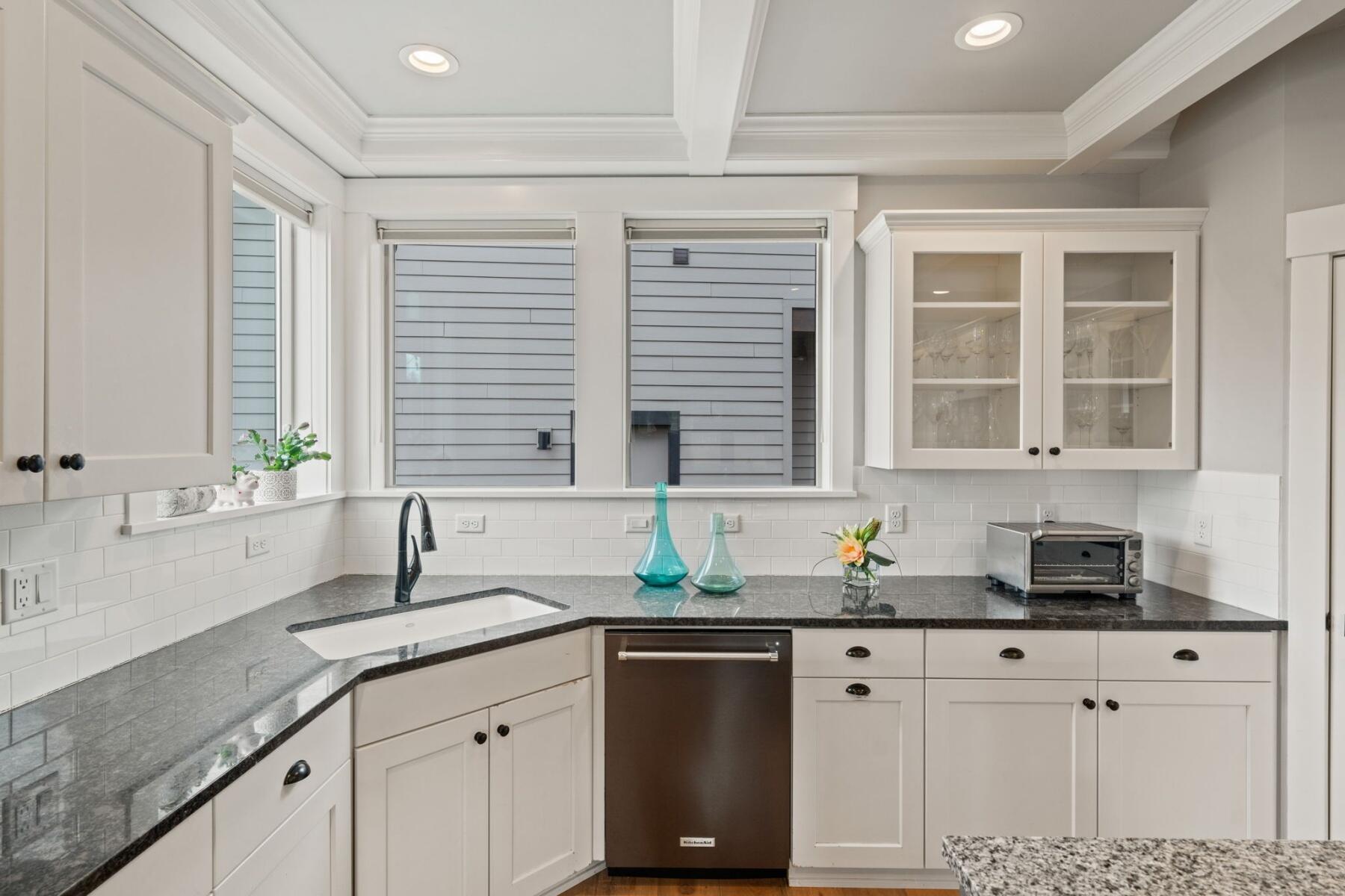 61204 Bachelor View Road