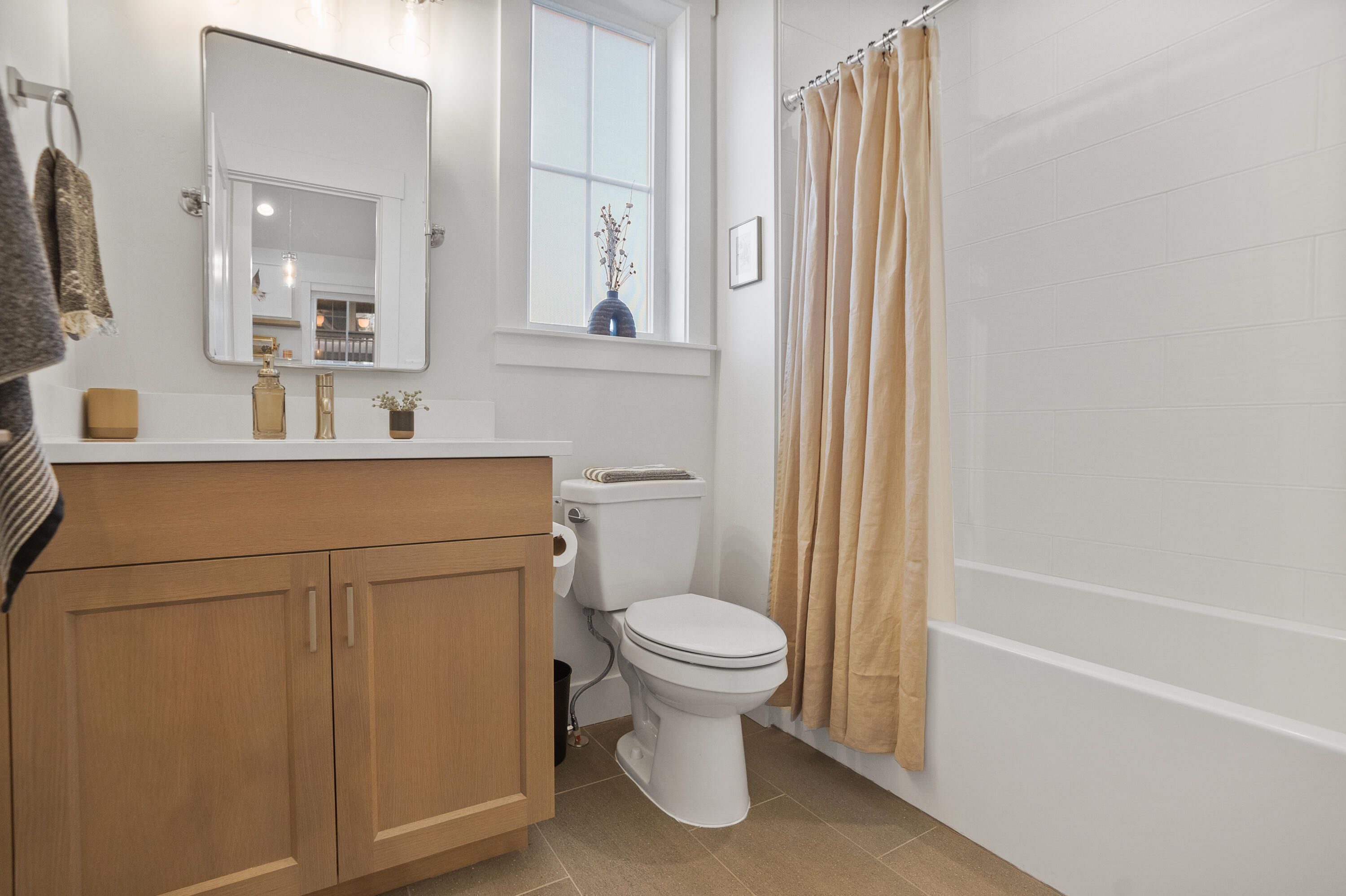 2242 NW Reserve Camp Court