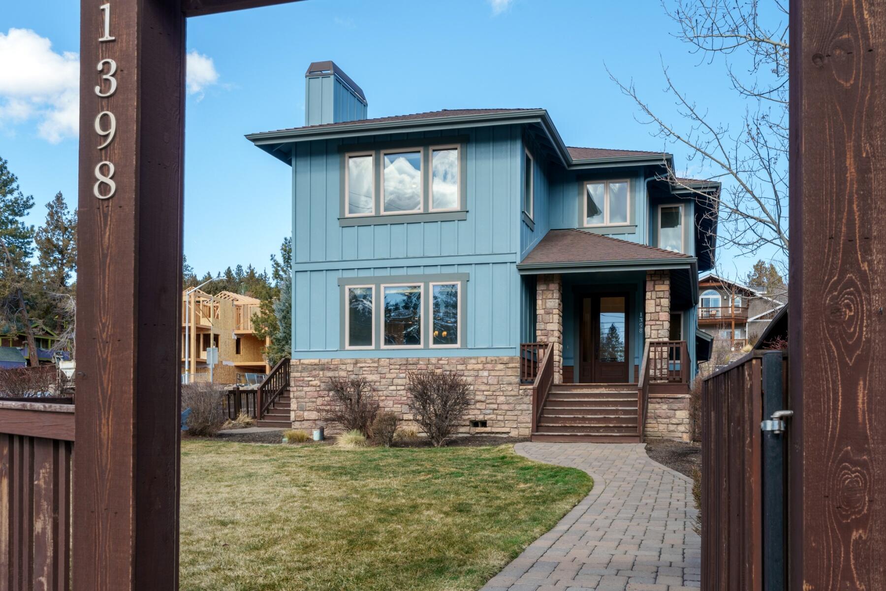 1398 NW Newport Avenue