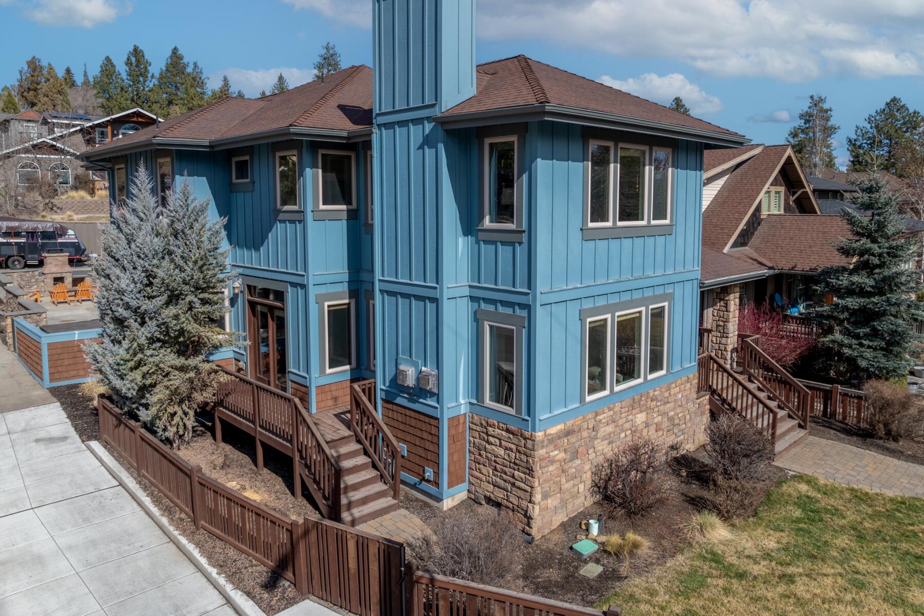 1398 NW Newport Avenue