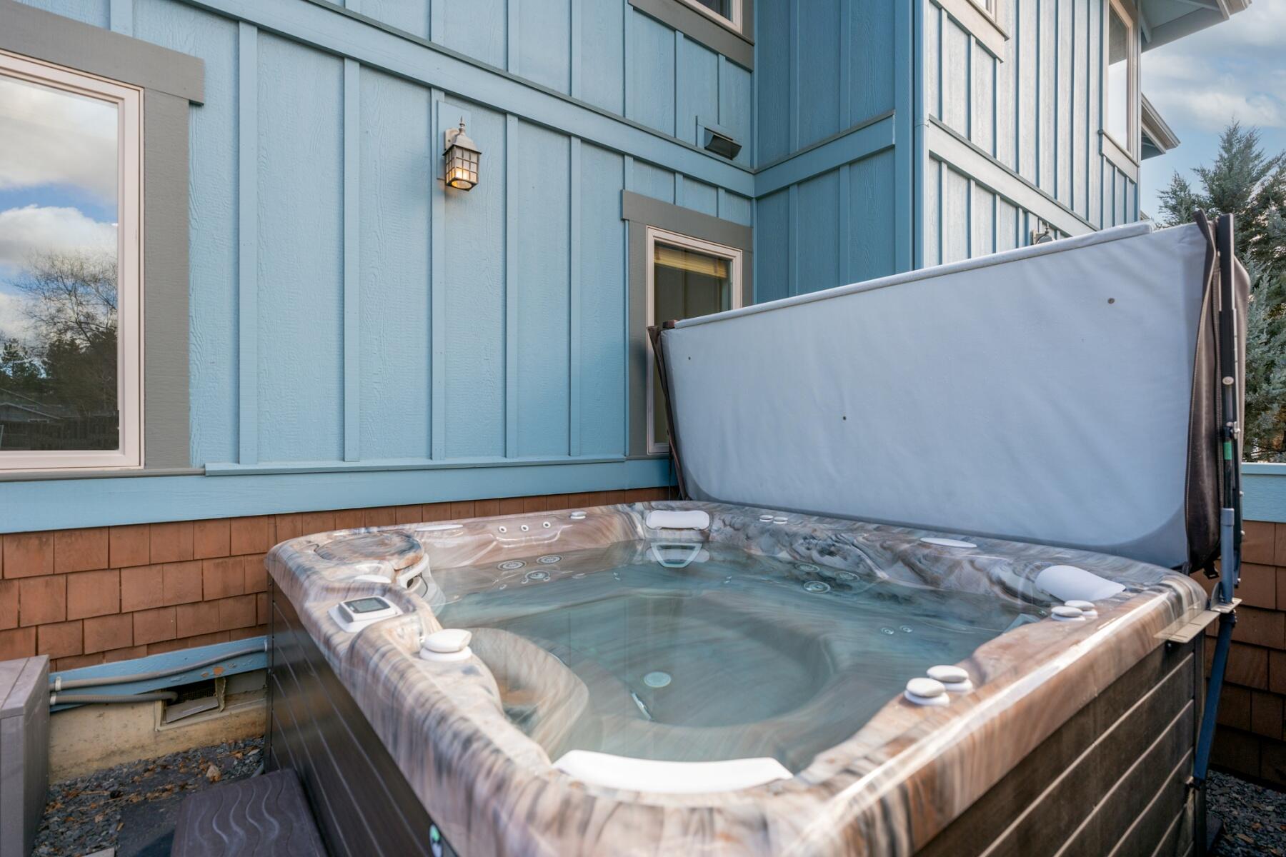 1398 NW Newport Avenue