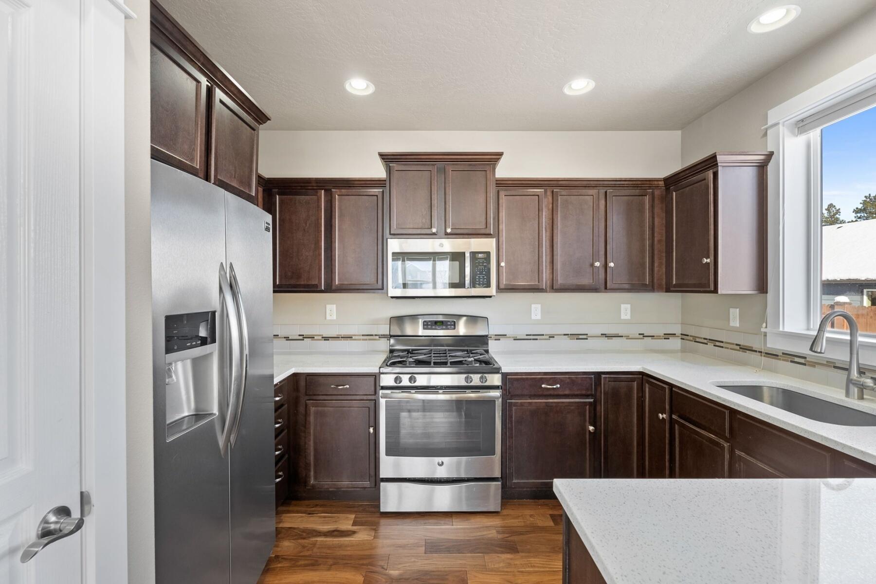 63277 NW Rossby Street