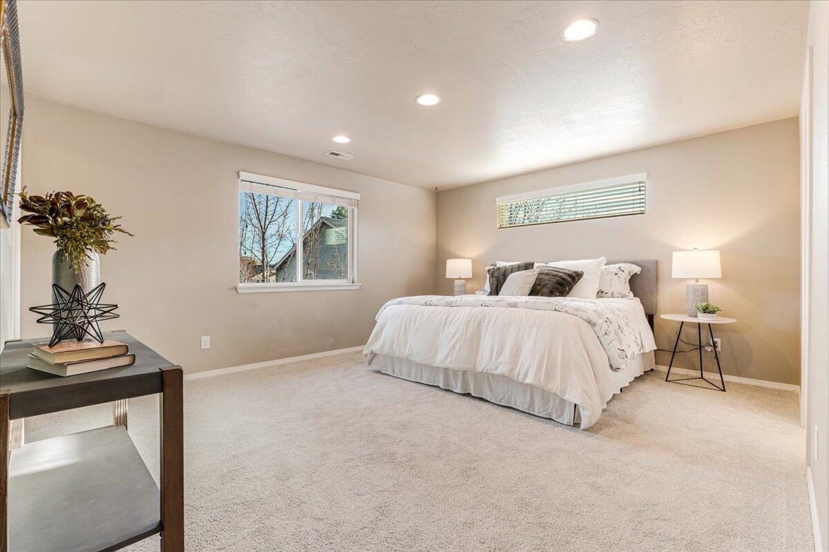 608 SE Glencoe Place