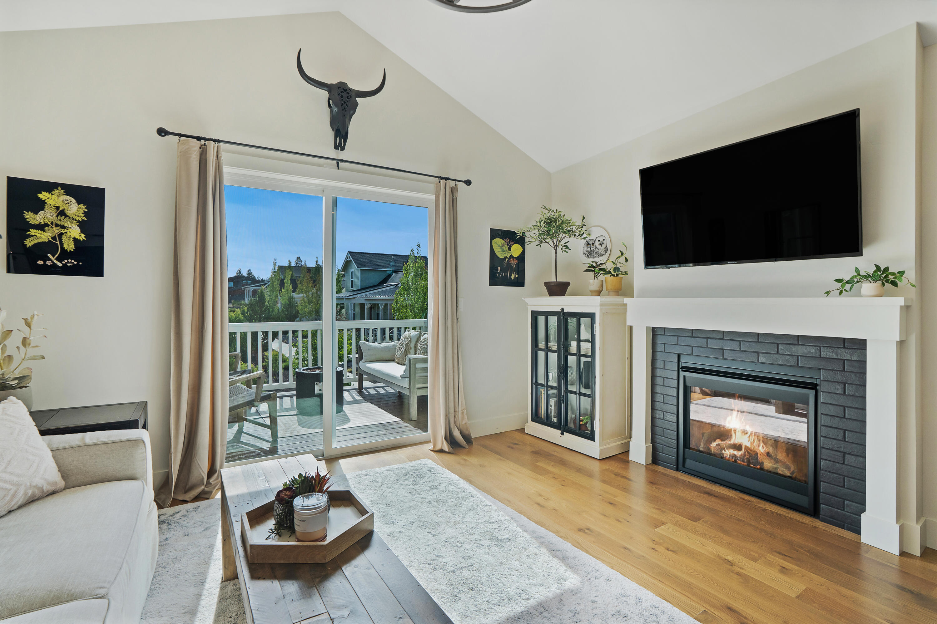 2777 NW High Lakes Loop
