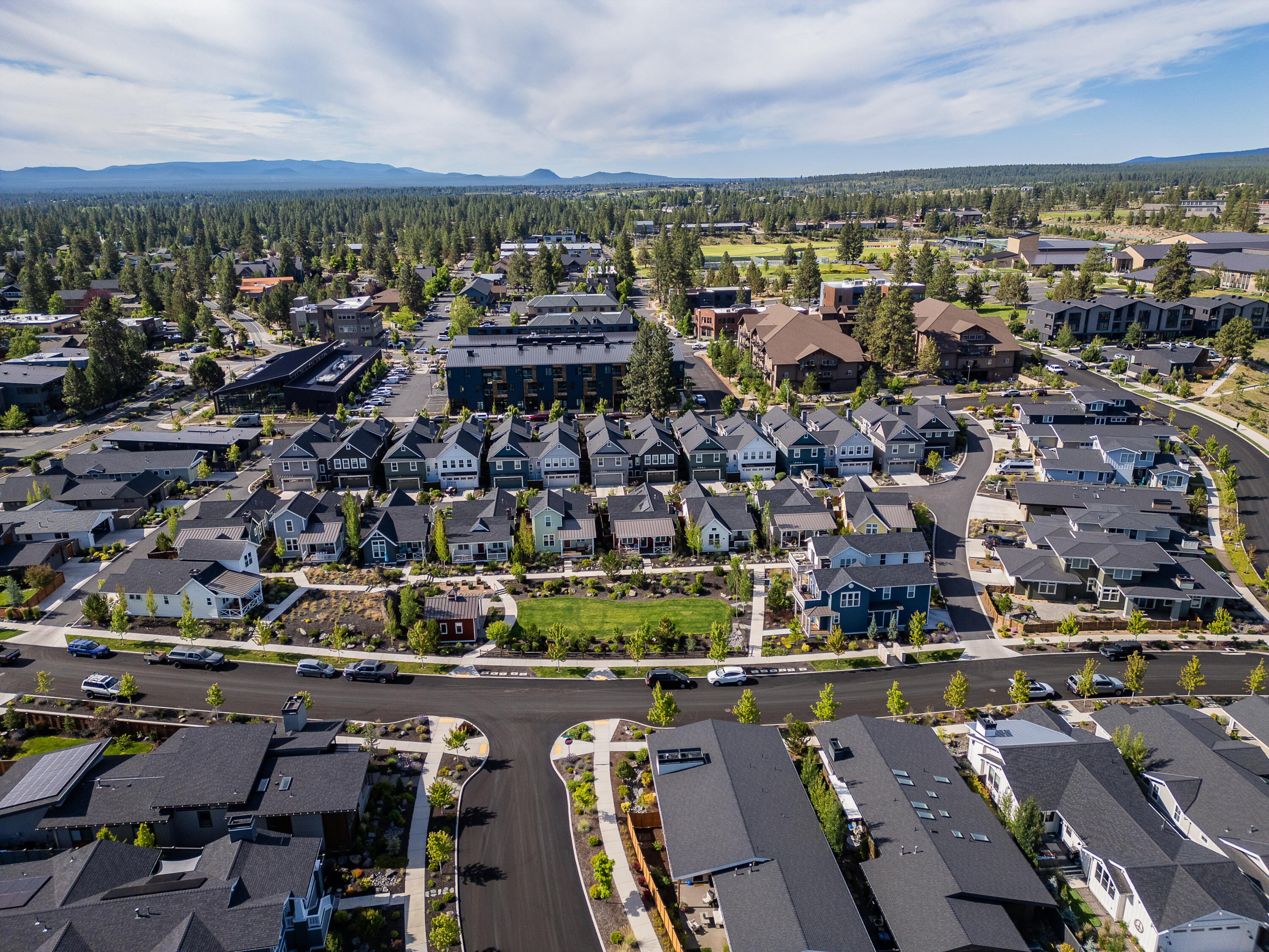 2777 NW High Lakes Loop