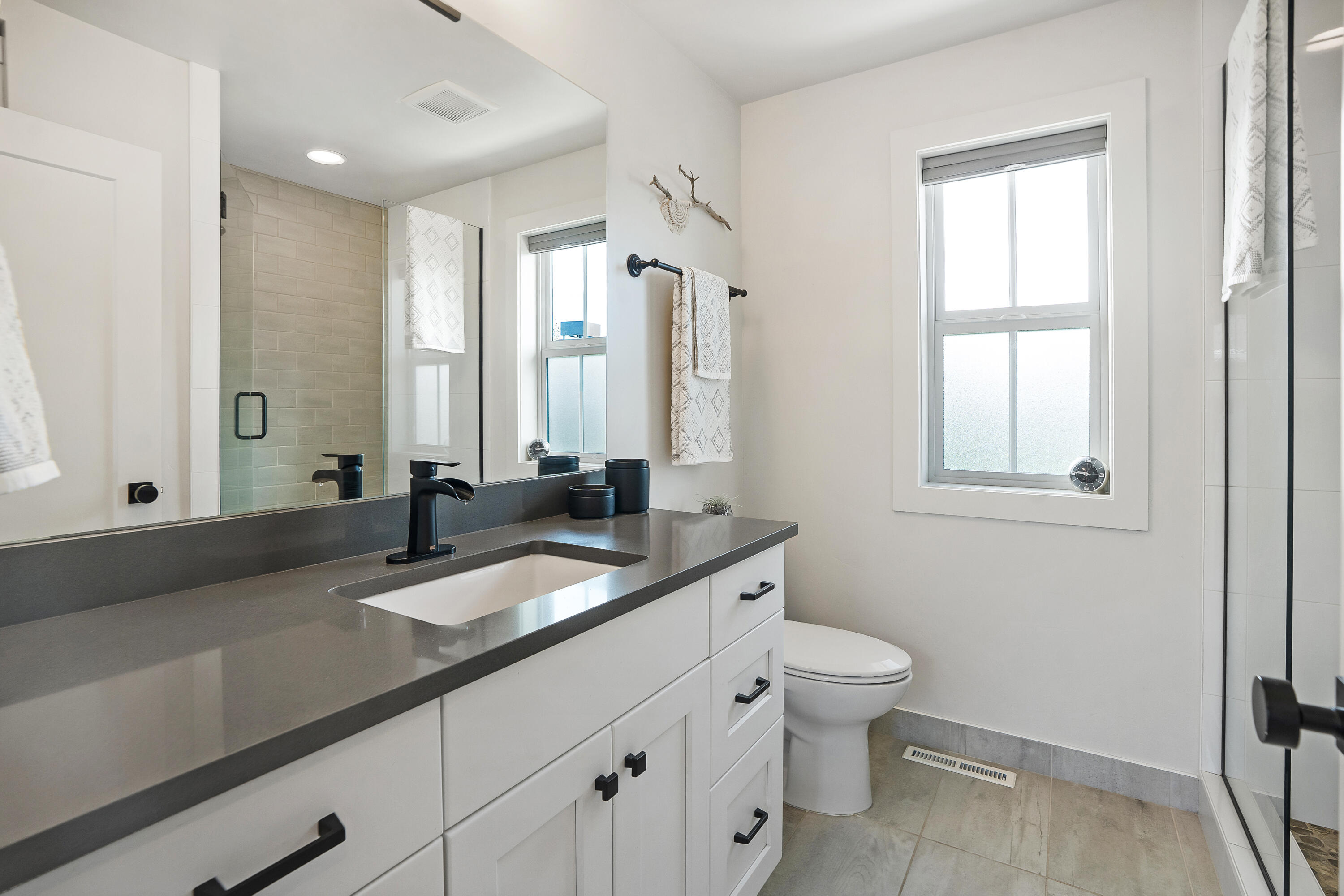 2777 NW High Lakes Loop