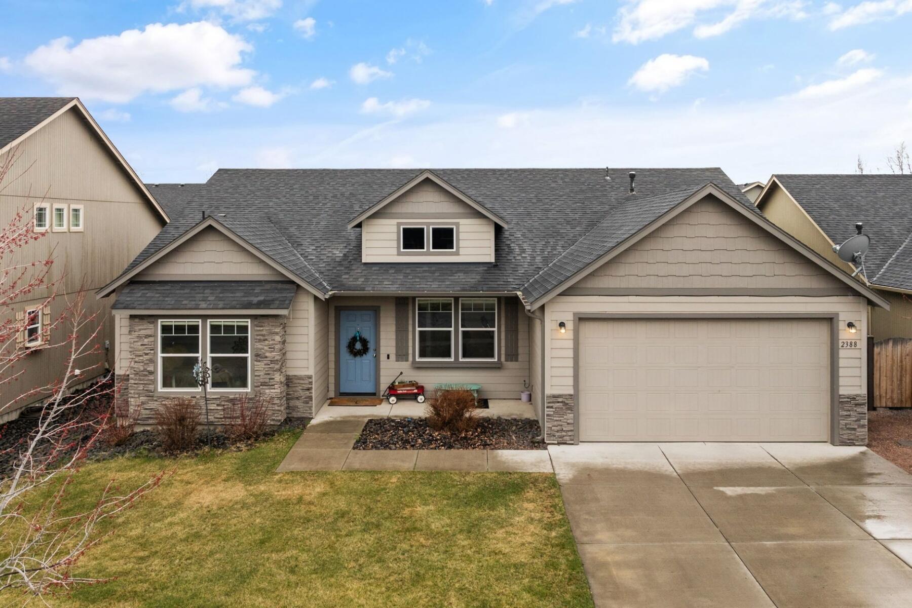 2388 NW Glen Oak Avenue