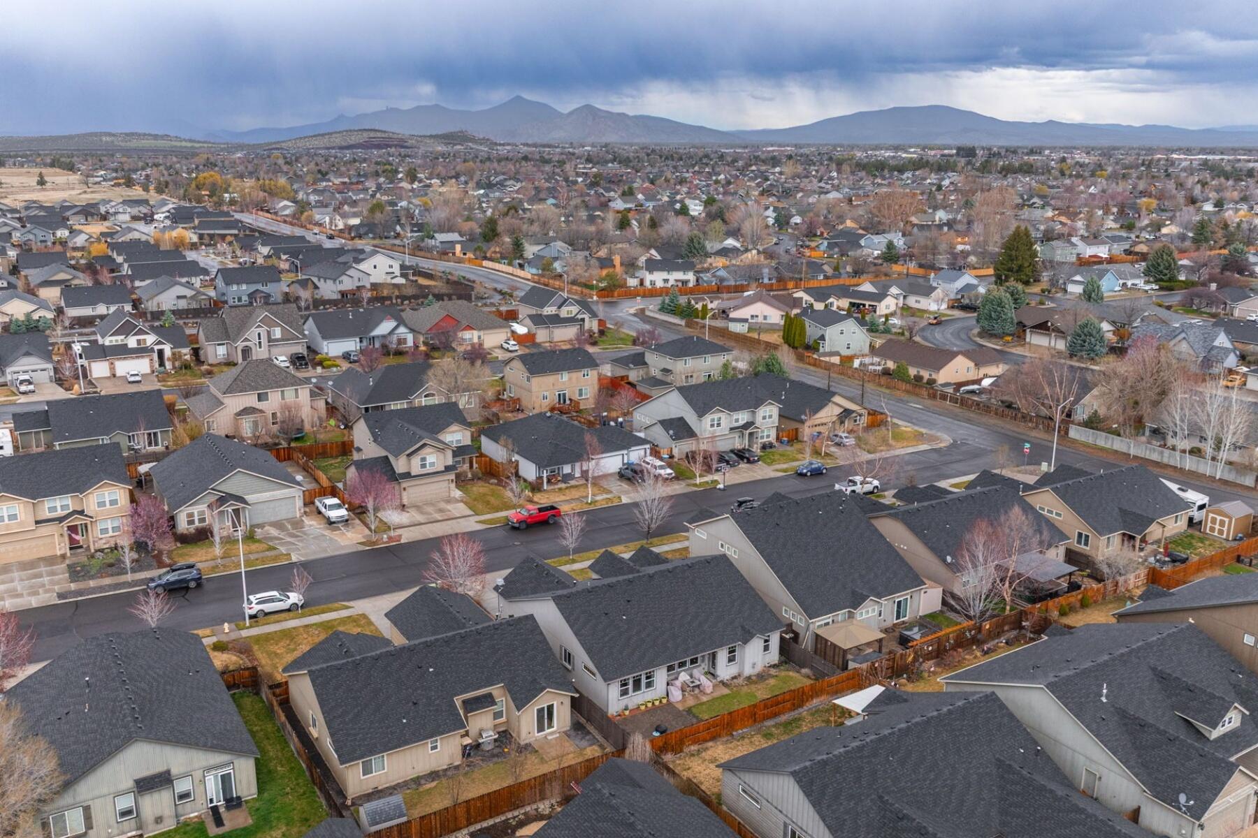 2388 NW Glen Oak Avenue