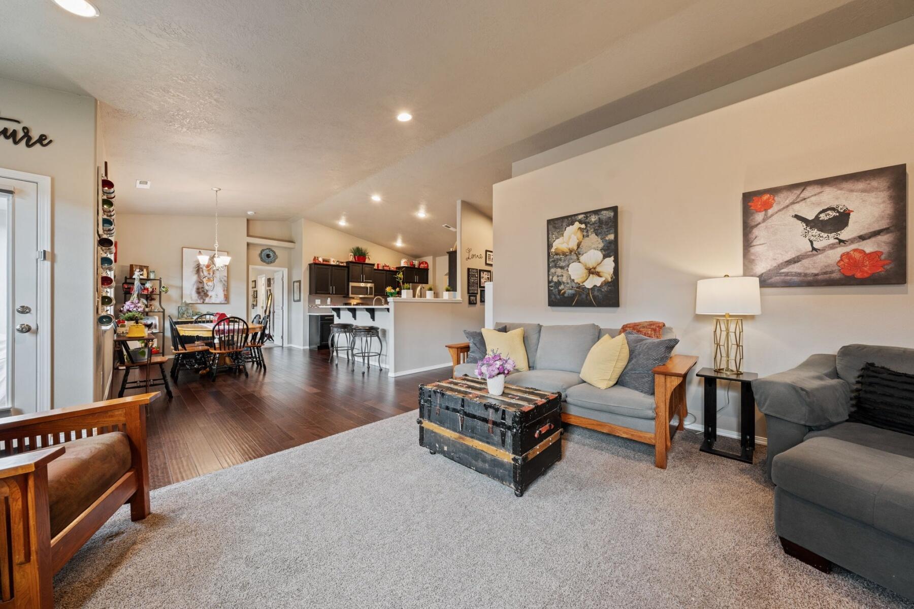 2388 NW Glen Oak Avenue