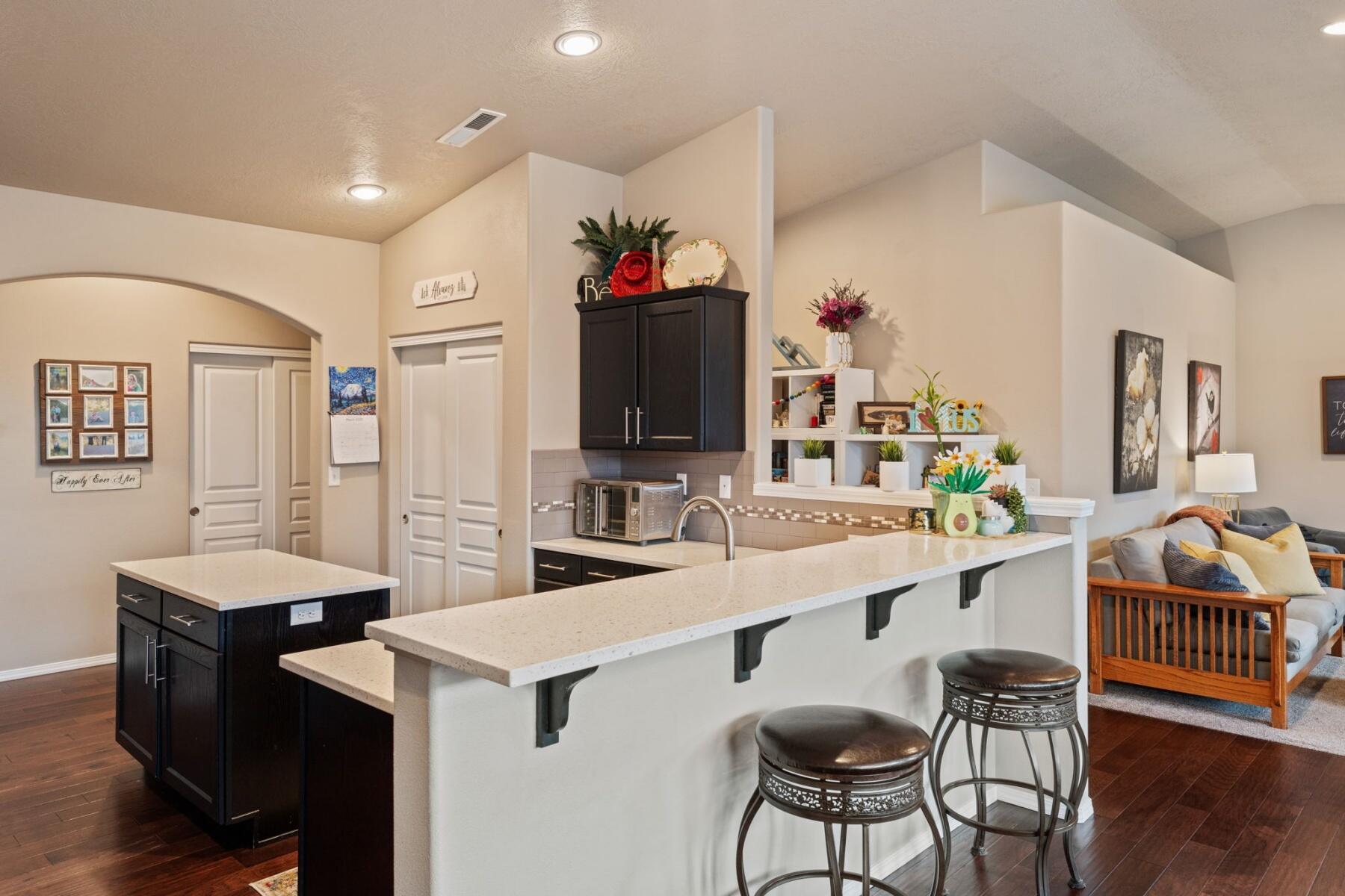 2388 NW Glen Oak Avenue