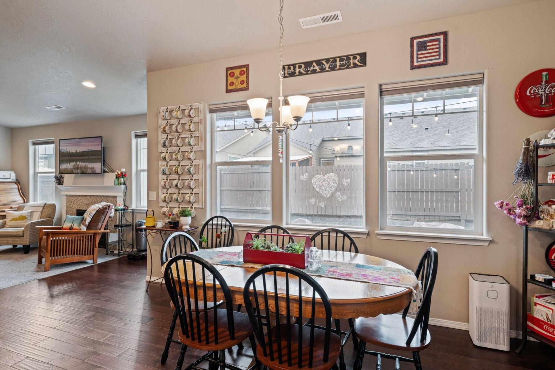 2388 NW Glen Oak Avenue