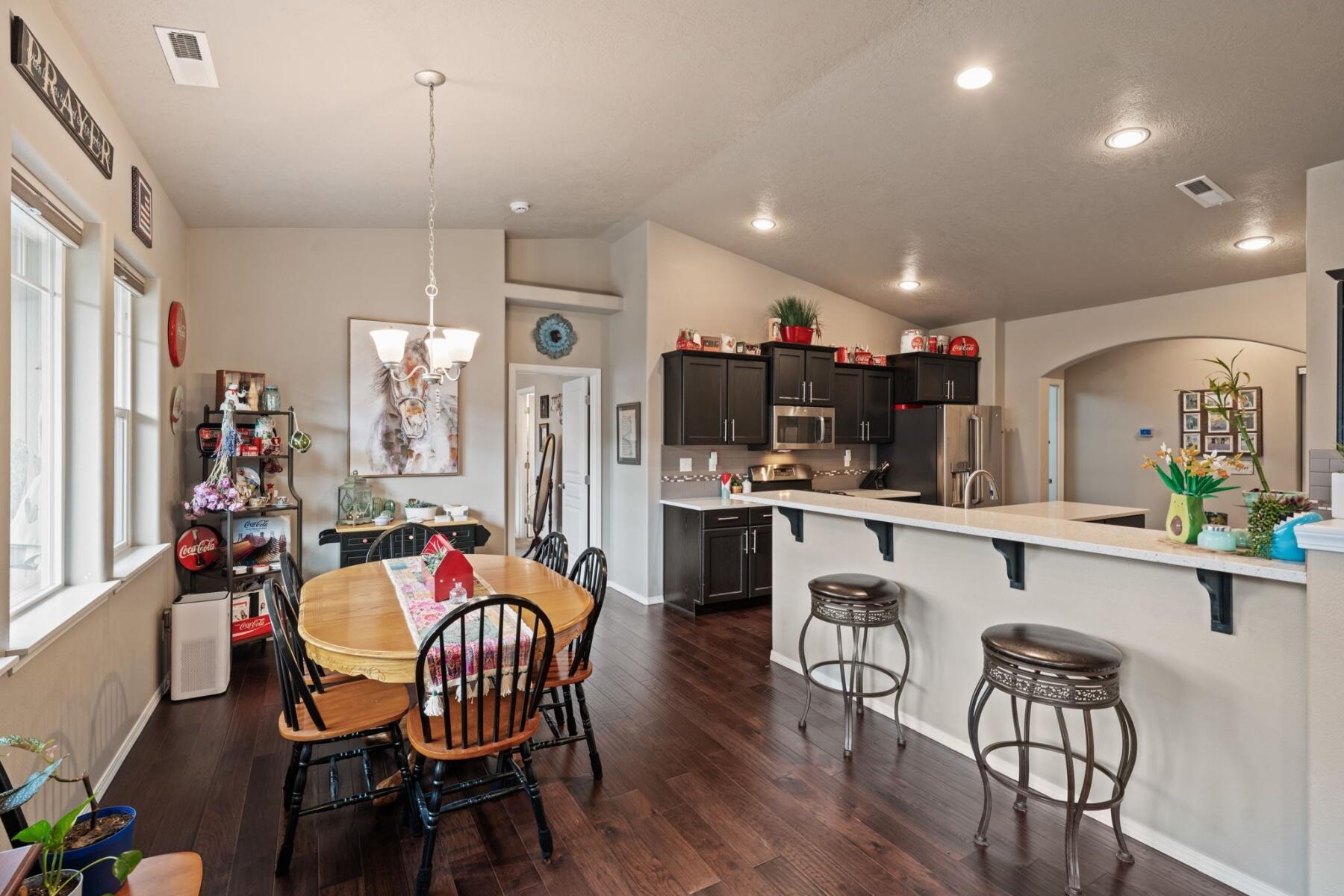 2388 NW Glen Oak Avenue