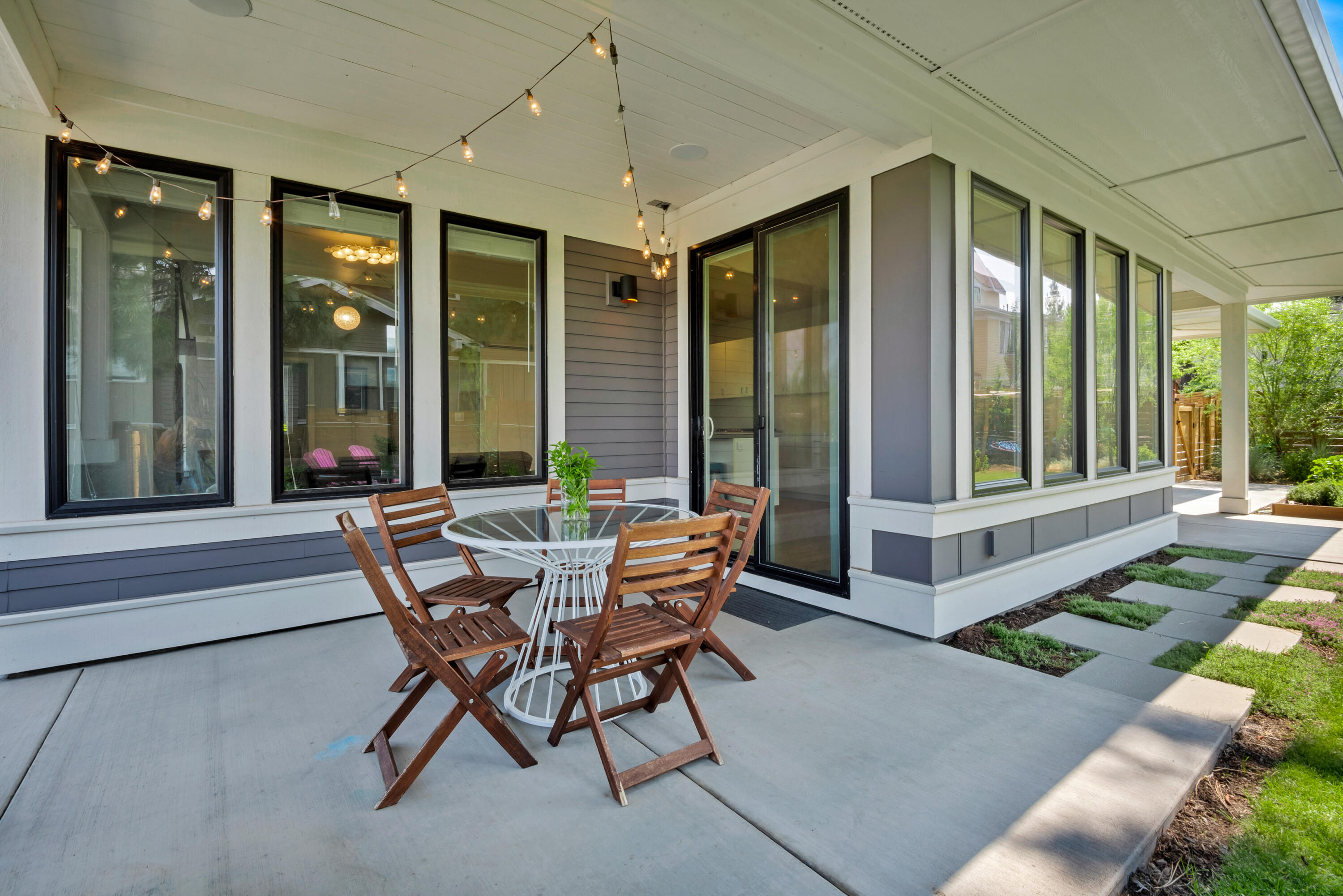 1726 NW Fields Street