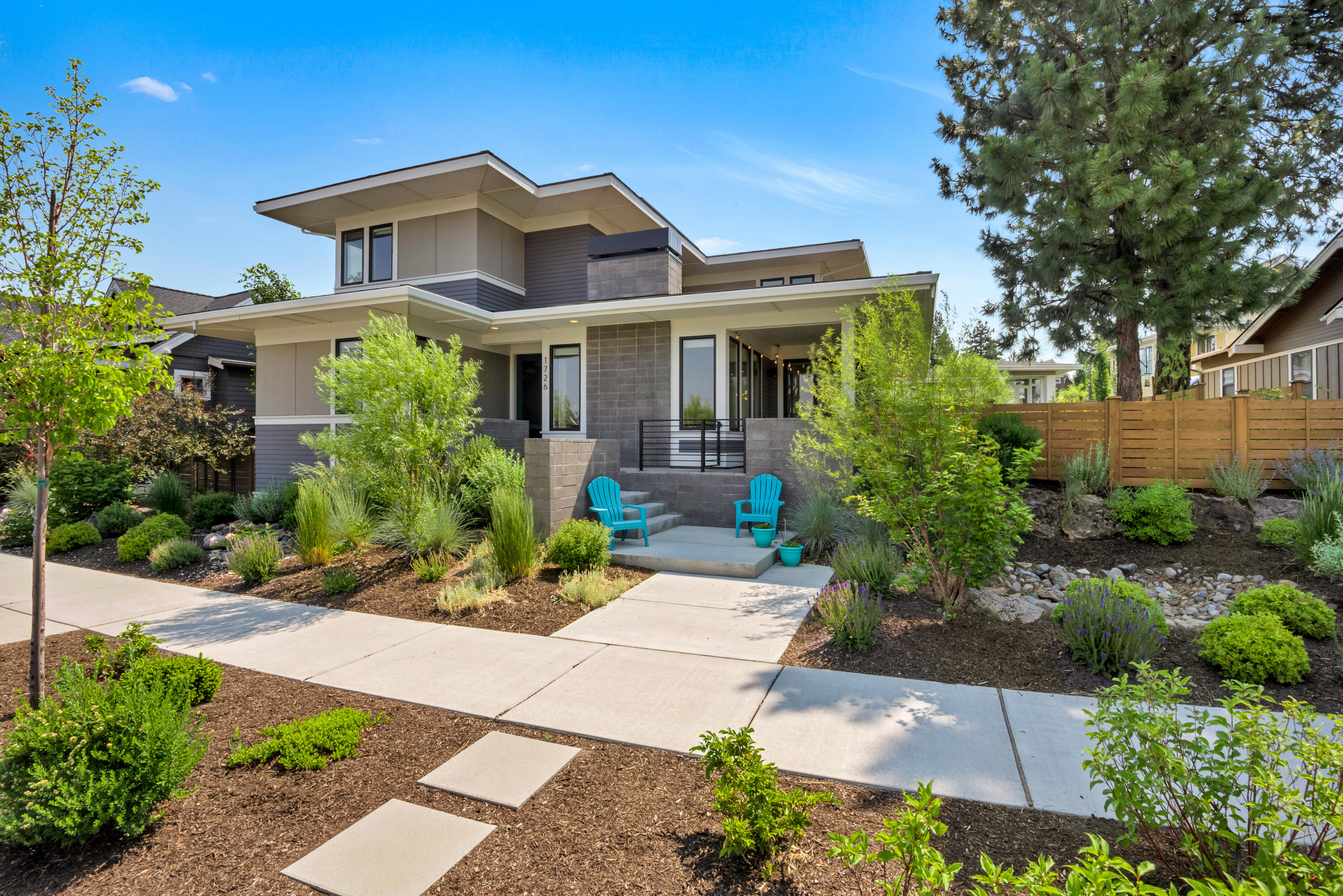 1726 NW Fields Street