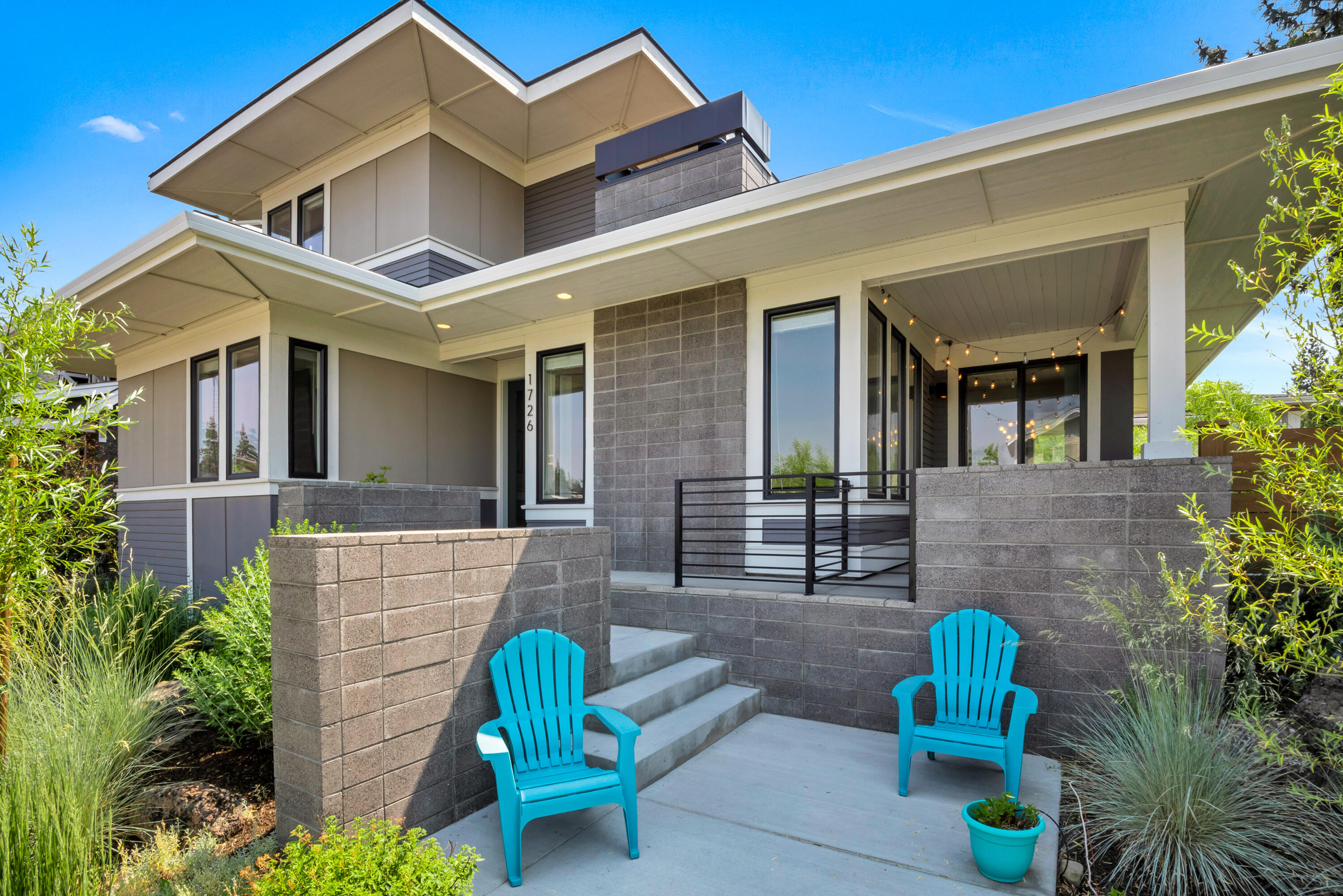 1726 NW Fields Street