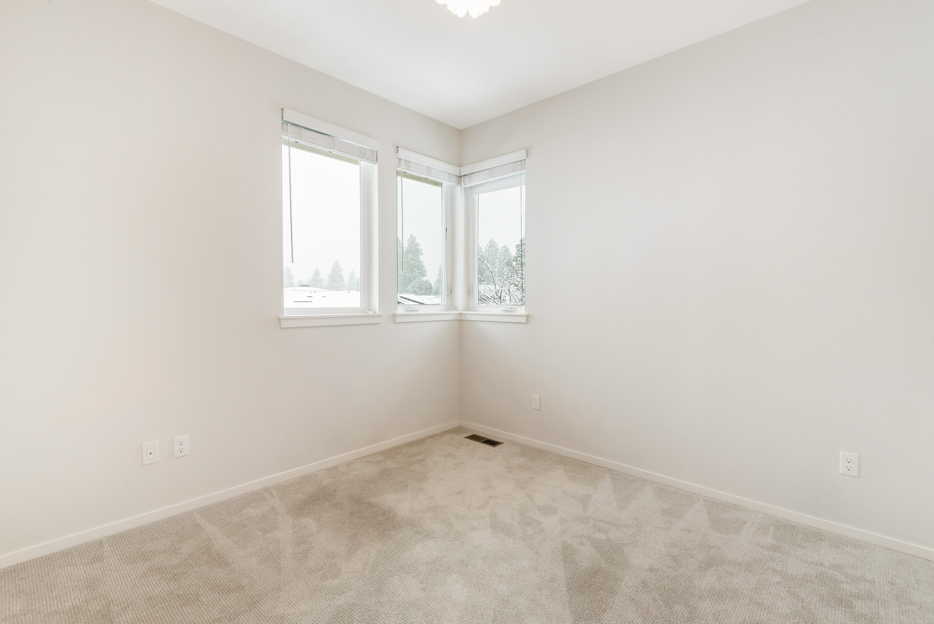 1726 NW Fields Street