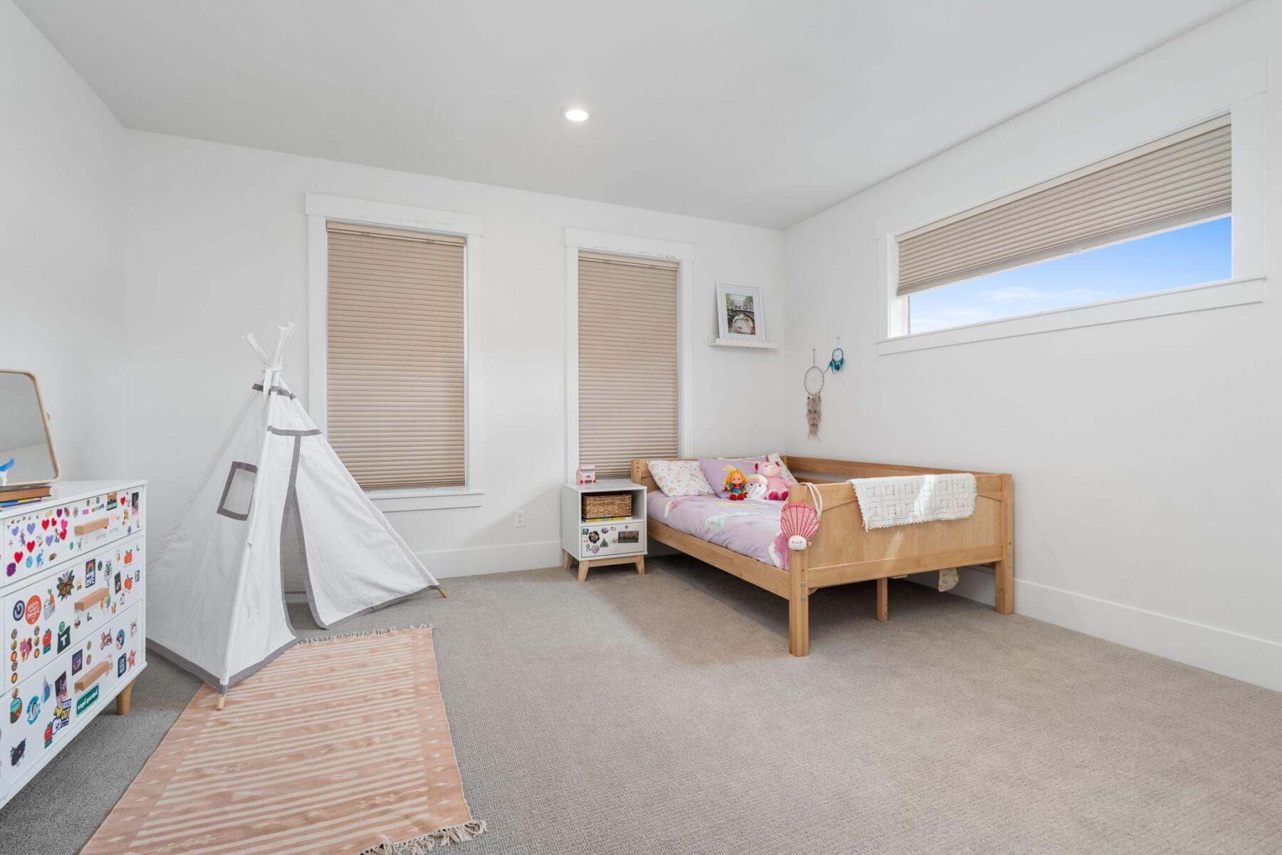 2341 NW Brickyard Street