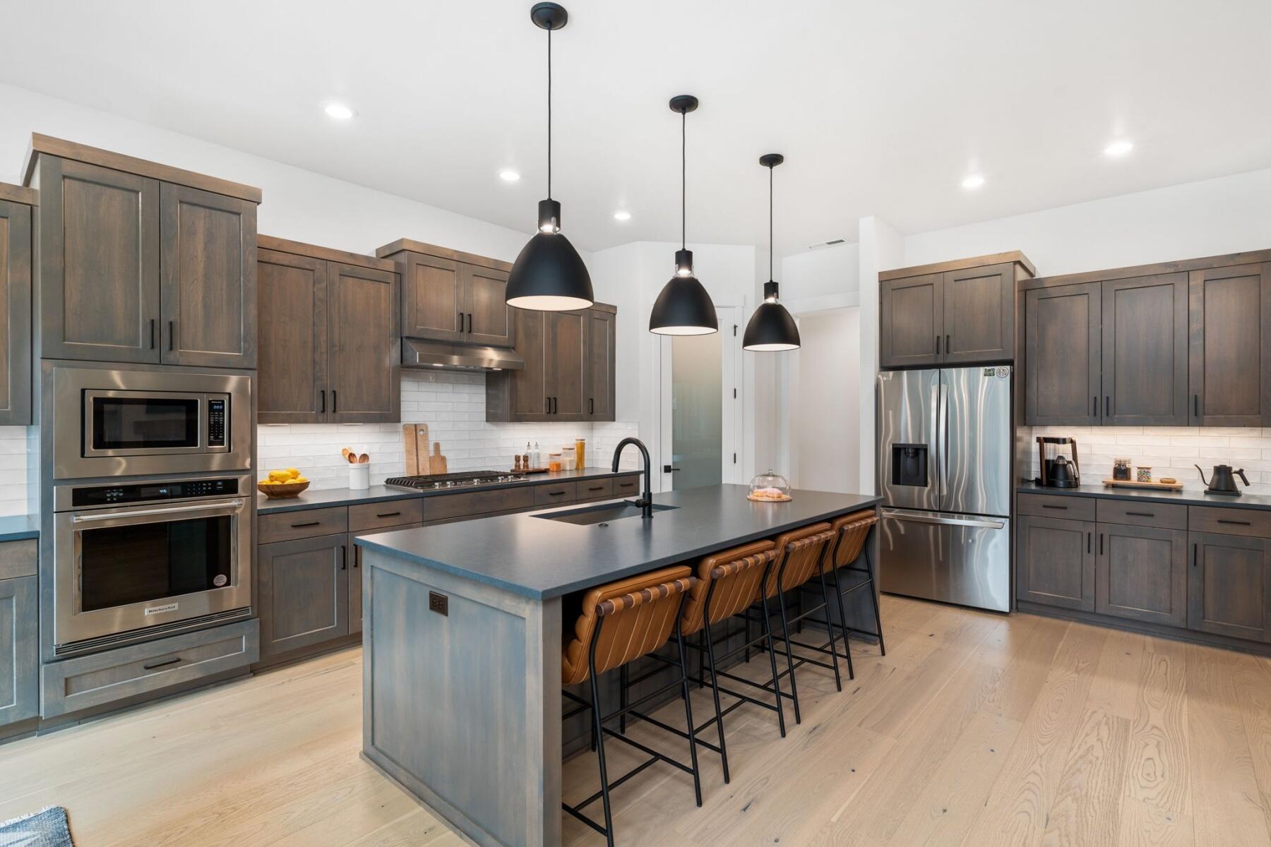 2341 NW Brickyard Street