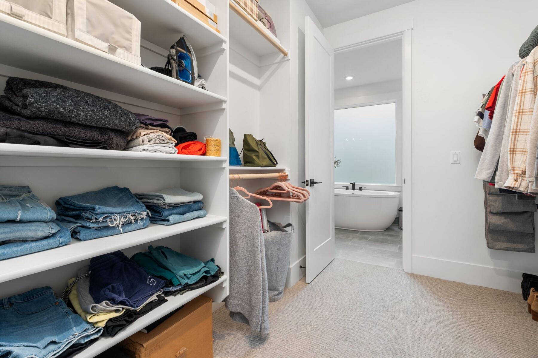 2341 NW Brickyard Street