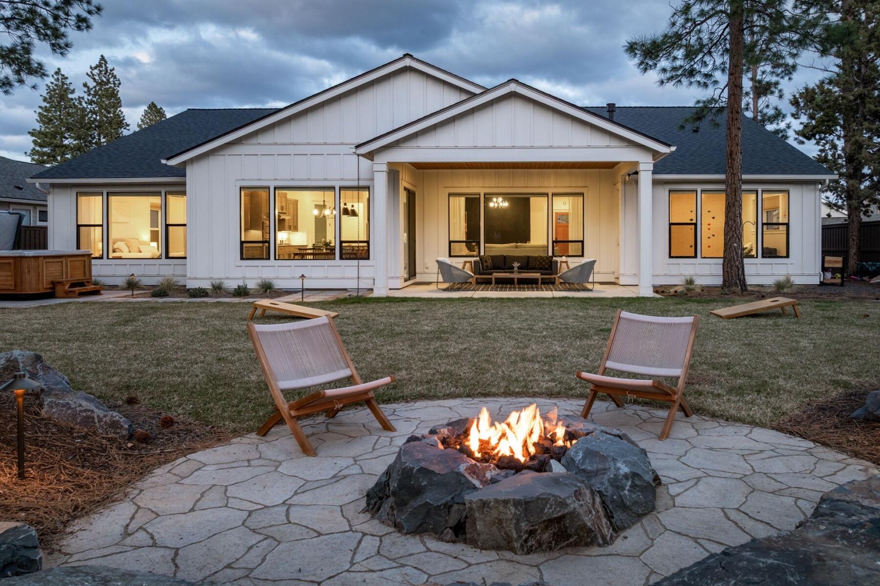 2341 NW Brickyard Street