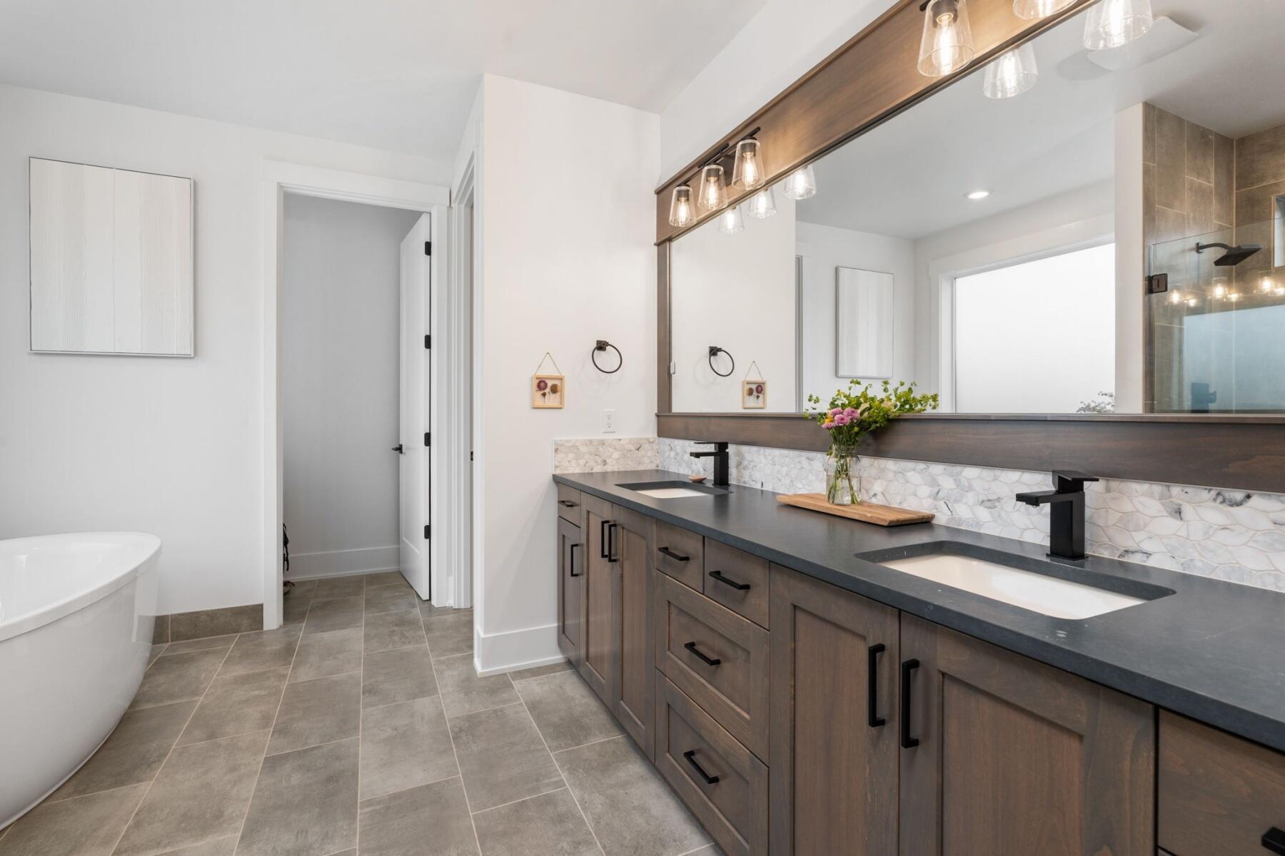 2341 NW Brickyard Street