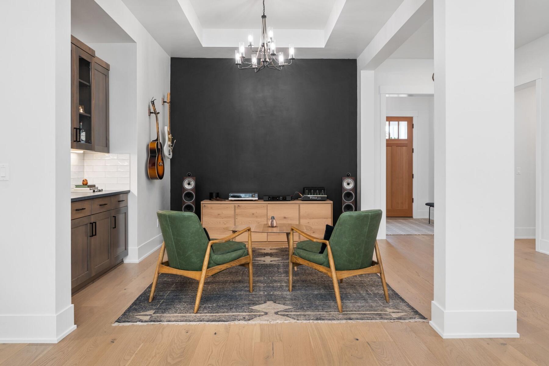 2341 NW Brickyard Street