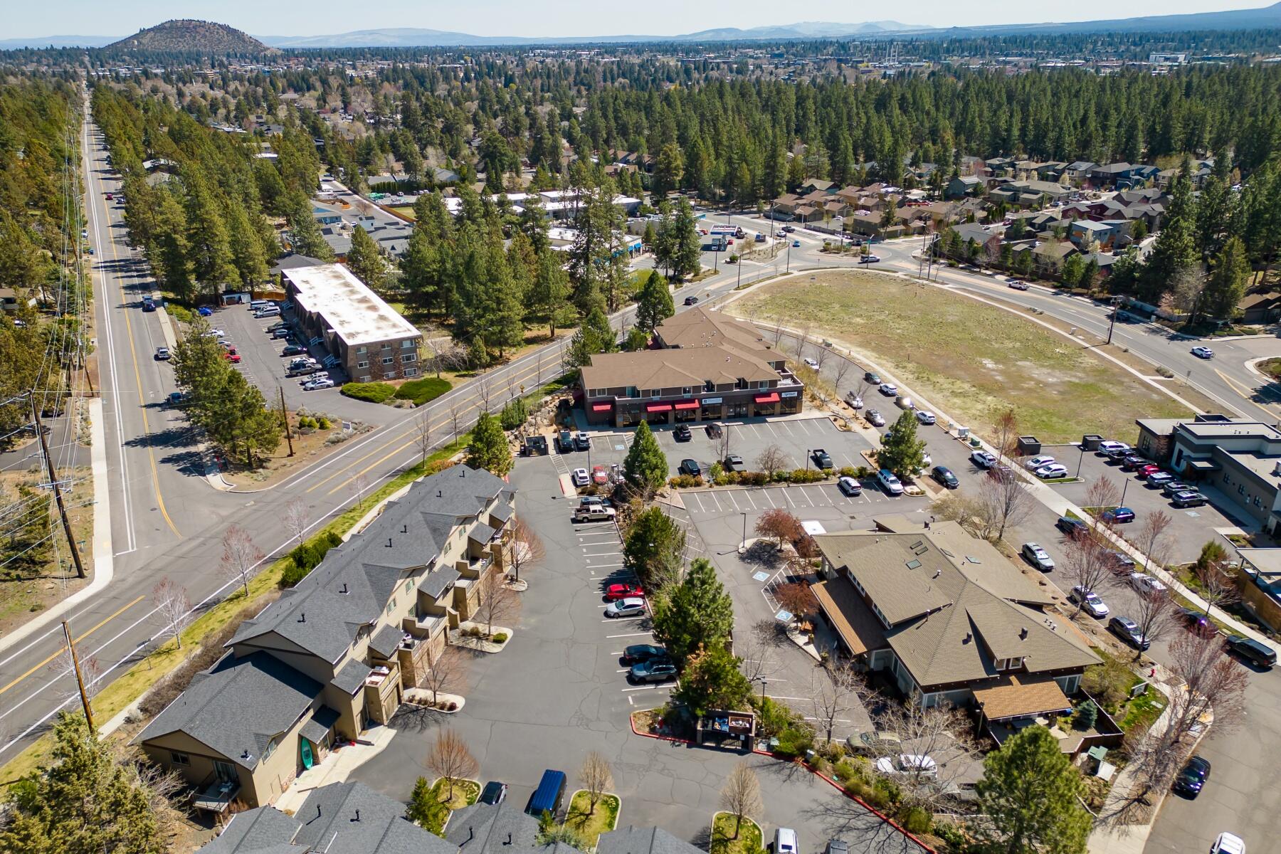 1940 NW Monterey Pines Drive, UNIT 12